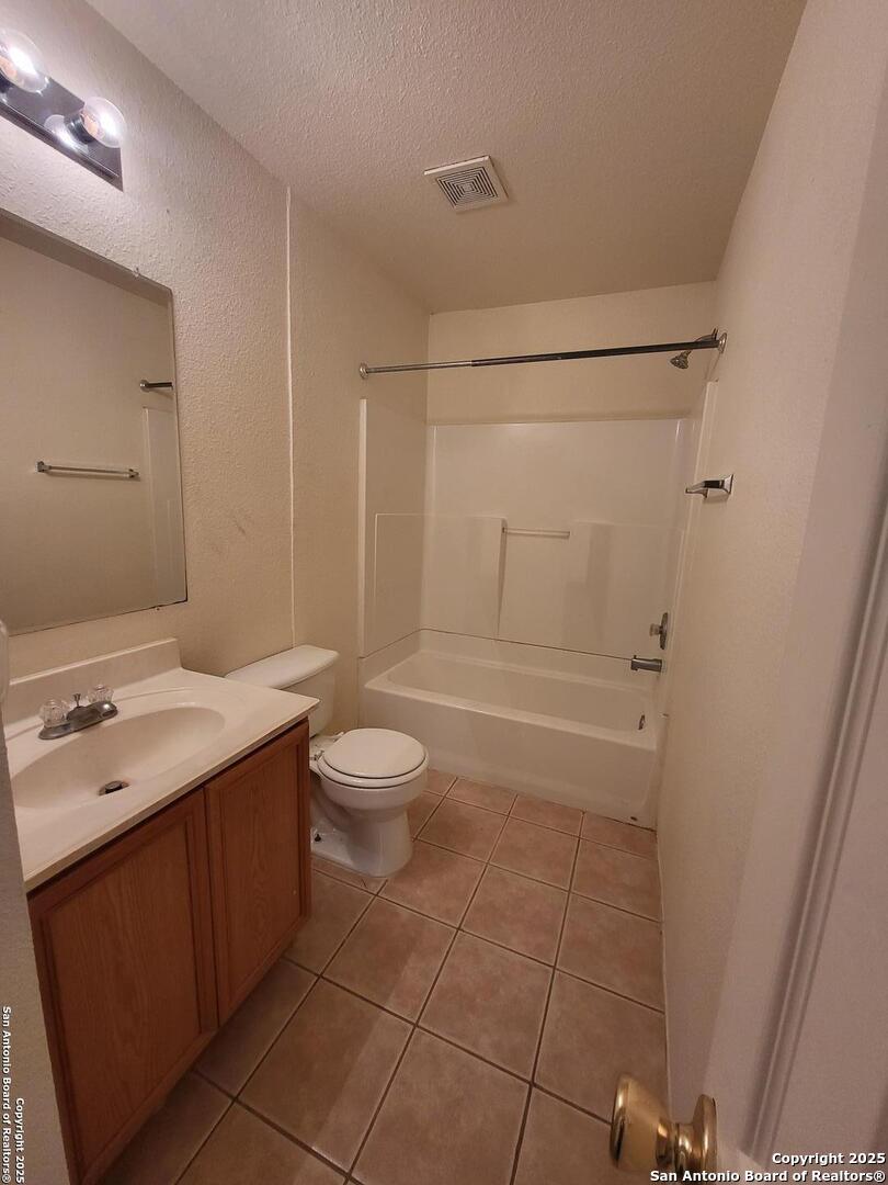 3865 Maverick Creek Rd, San Antonio, TX 78247