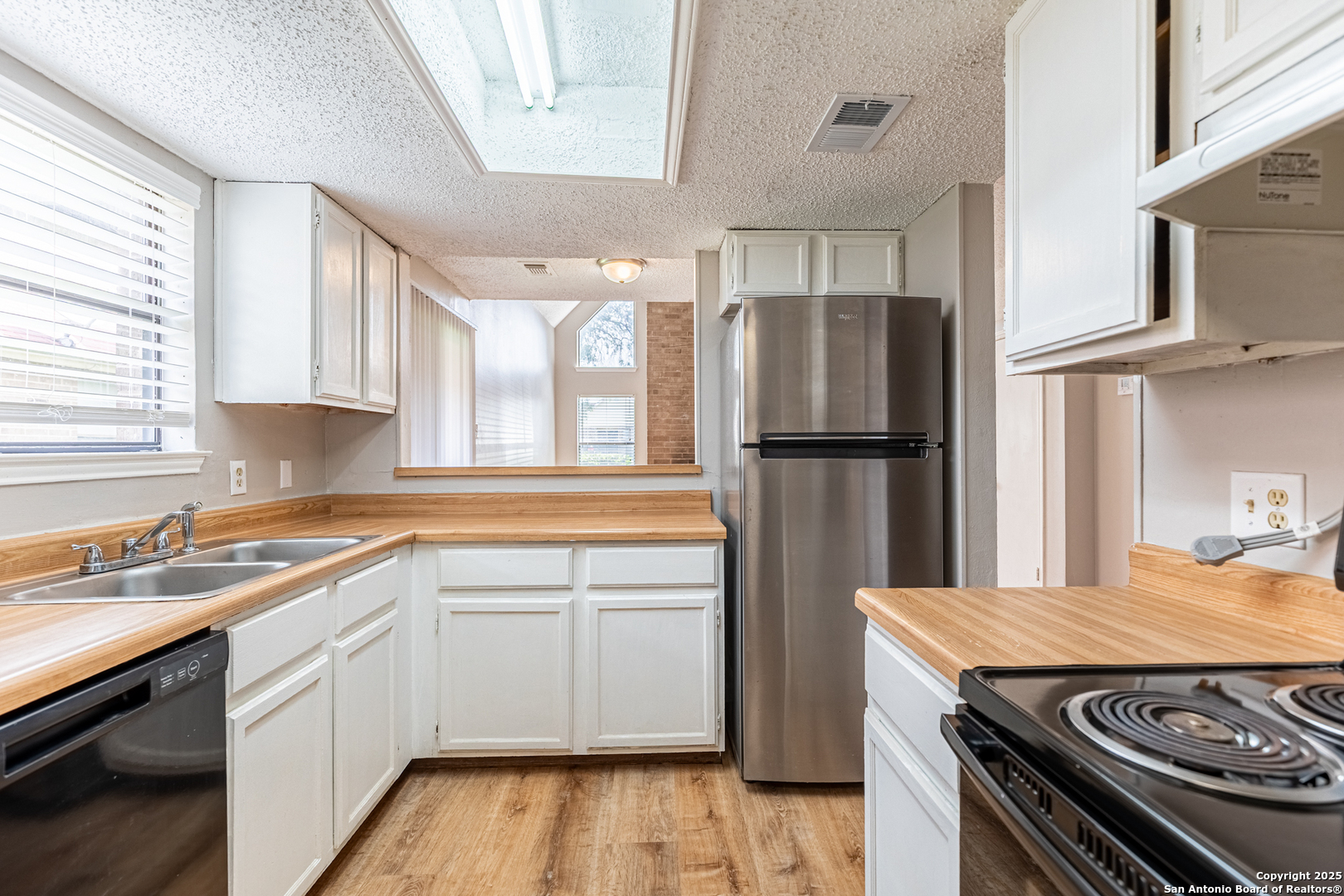 6307 WINDSOR CASTLE, #1, San Antonio, TX 78218