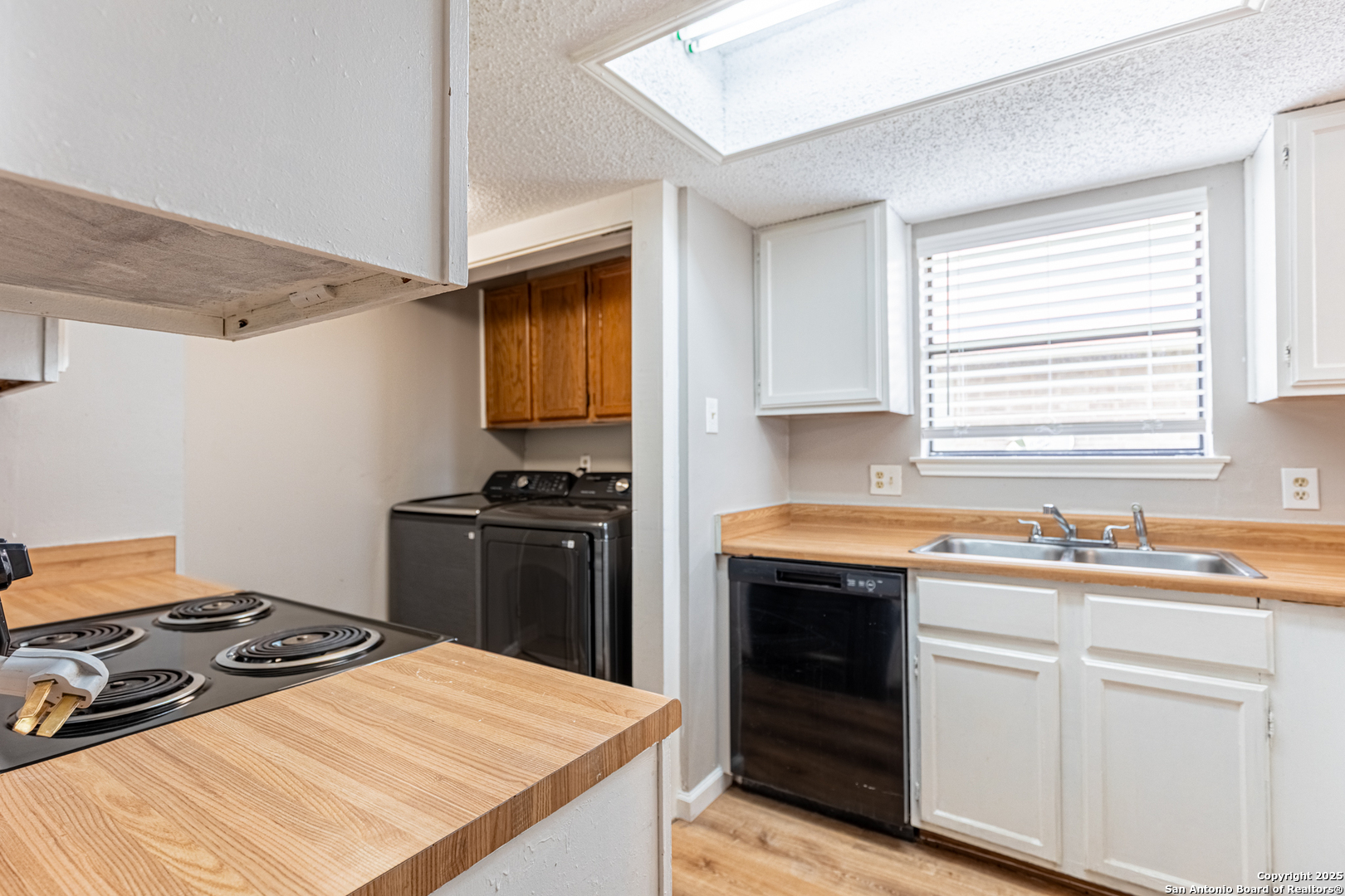 6307 WINDSOR CASTLE, #1, San Antonio, TX 78218