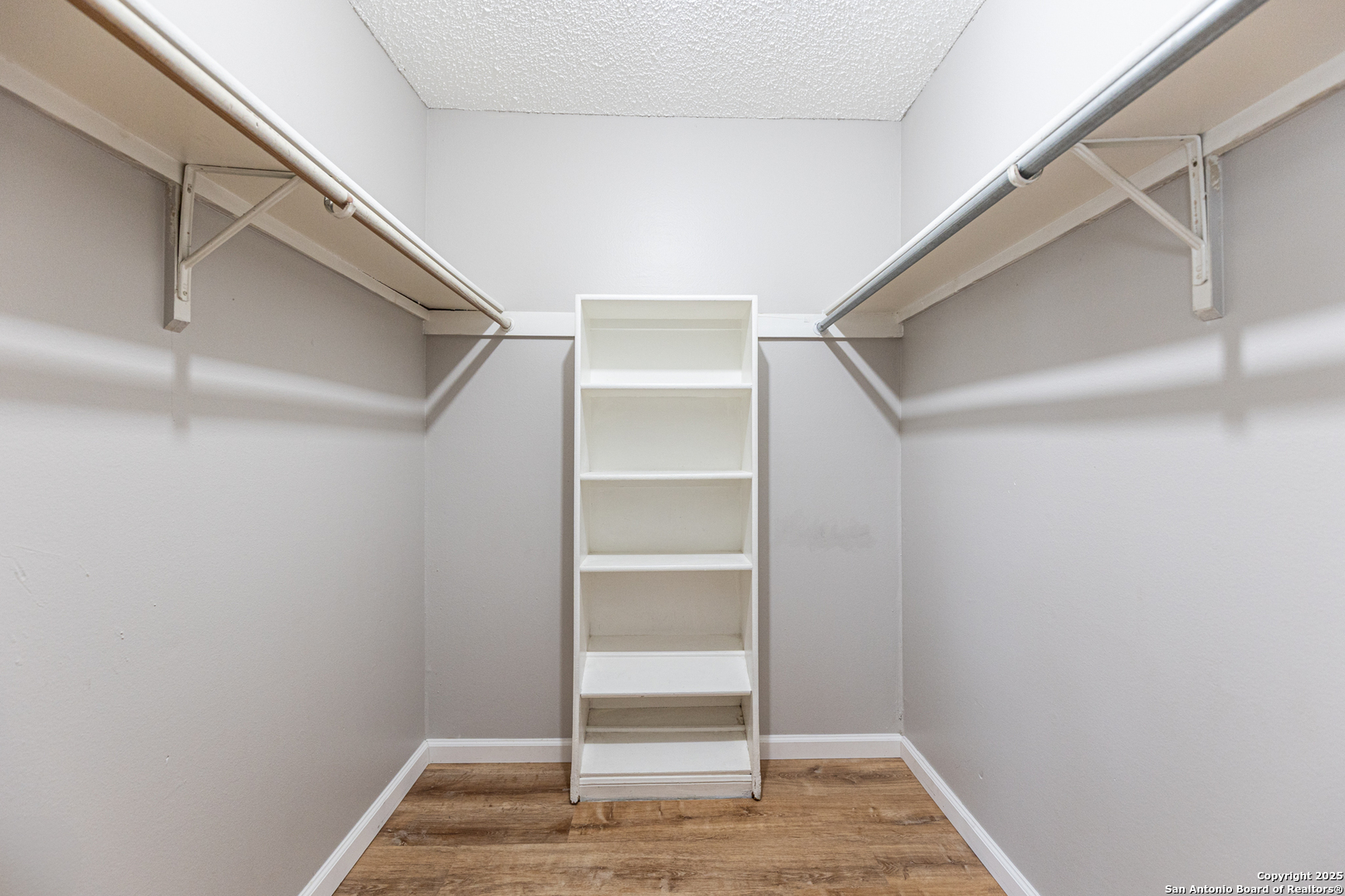 6307 WINDSOR CASTLE, #1, San Antonio, TX 78218