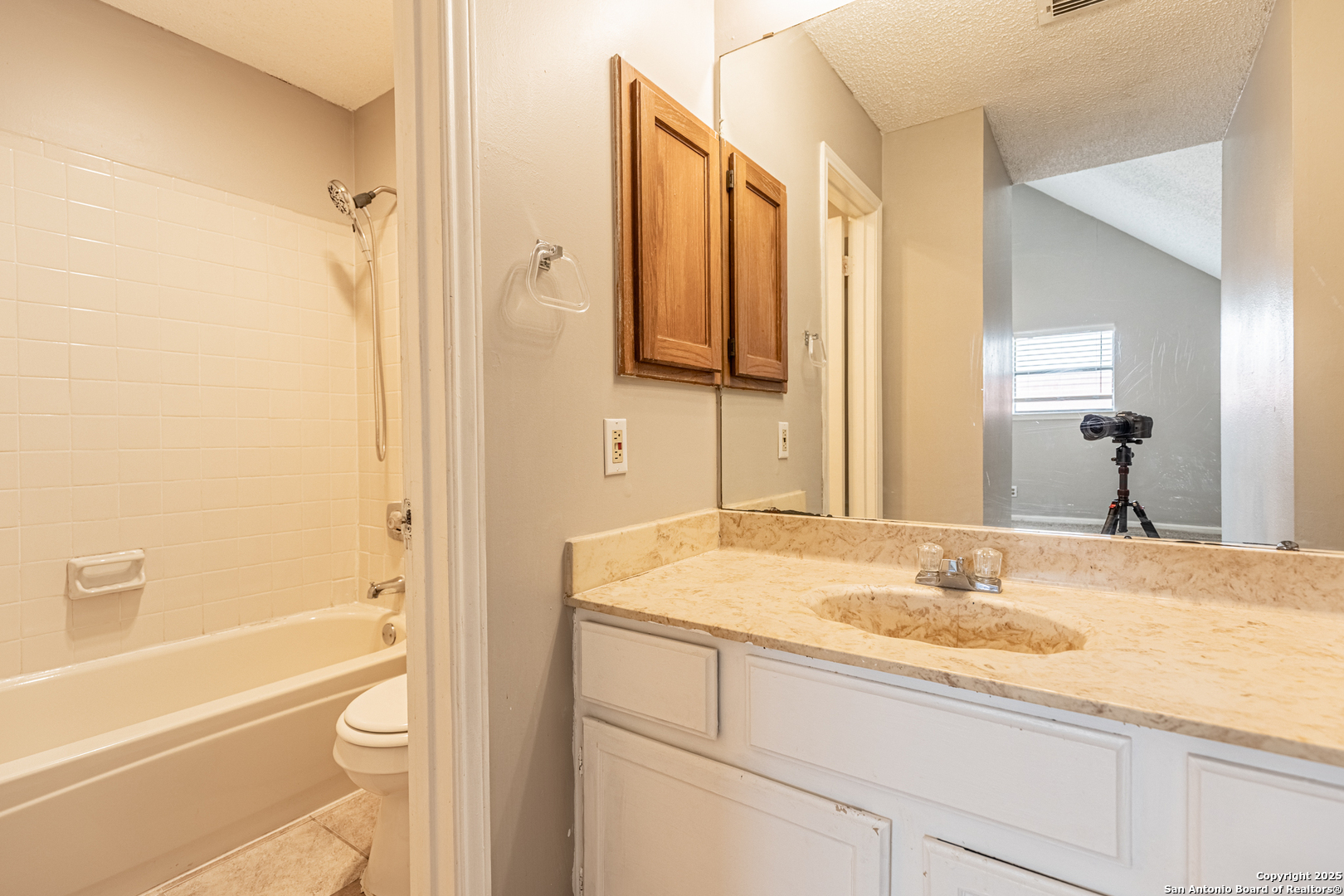 6307 WINDSOR CASTLE, #1, San Antonio, TX 78218