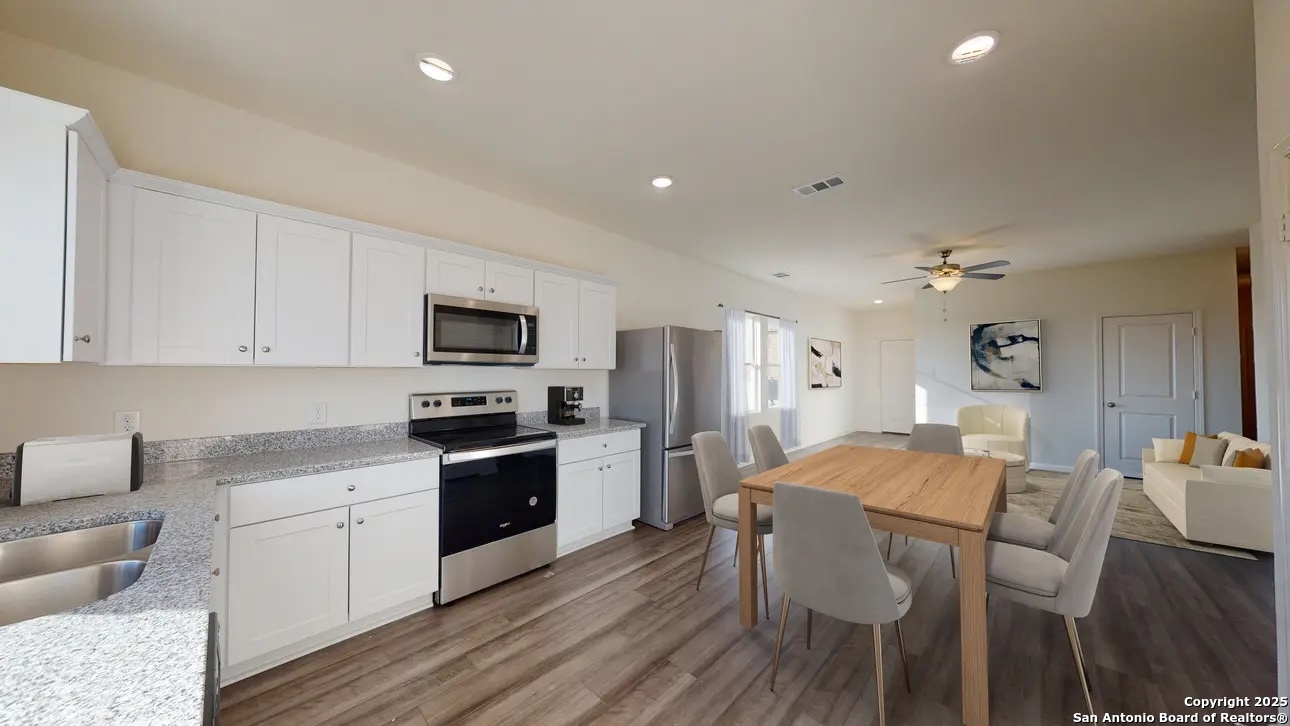 7549 Creek Loop, San Antonio, TX 78253