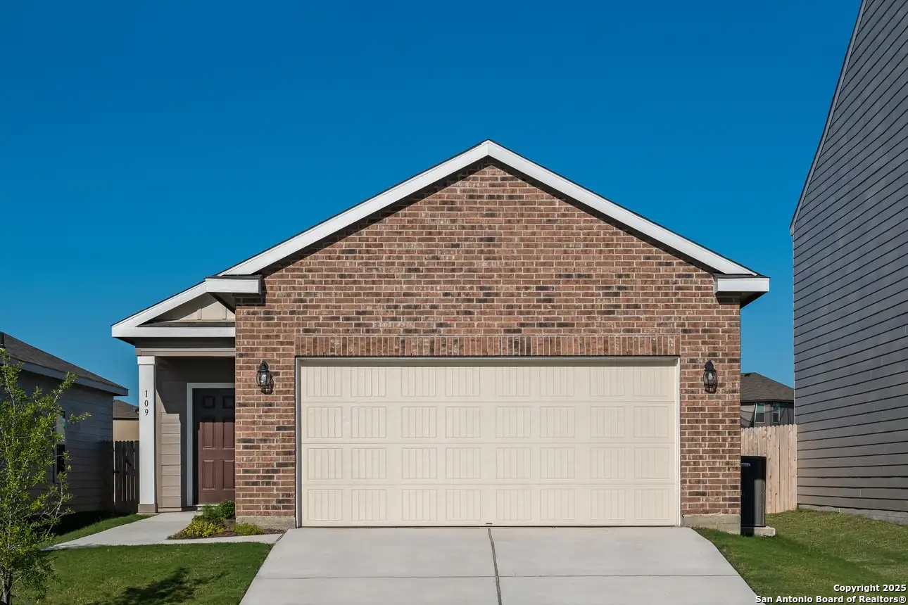 7549 Creek Loop, San Antonio, TX 78253