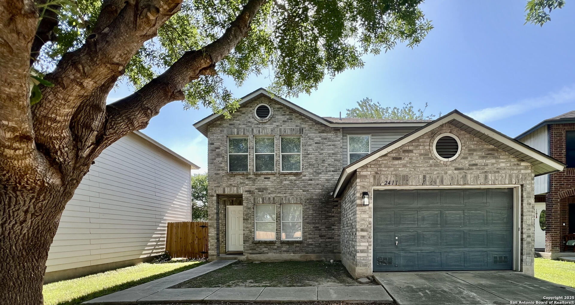 2411 Laden Meadows Listing Cover Image