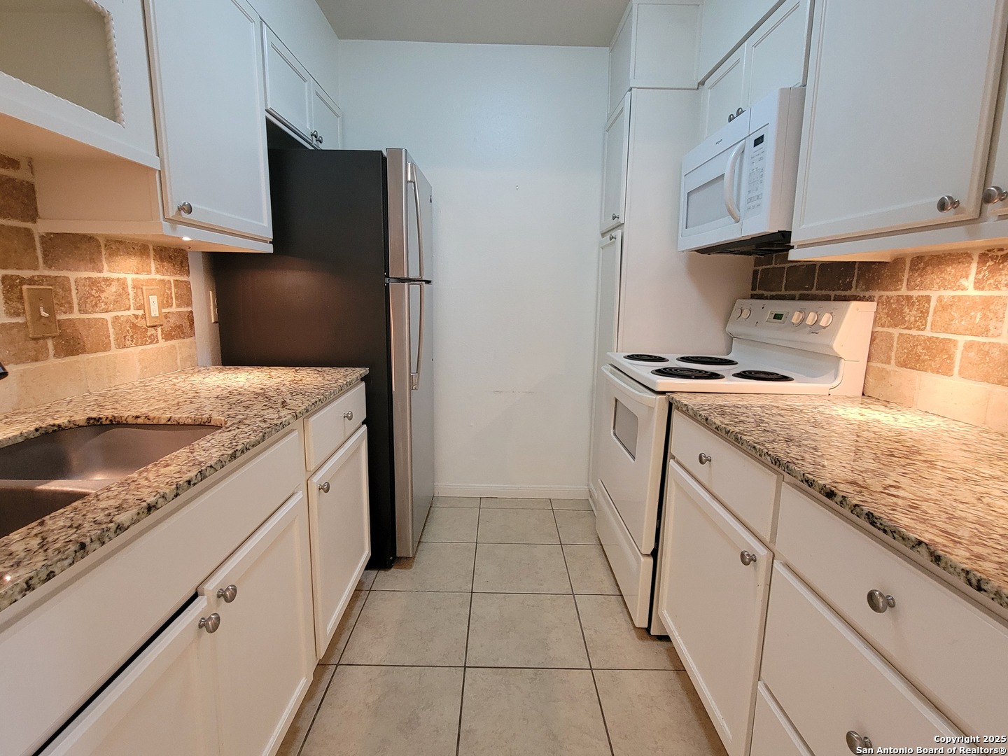 8702 Village Dr, #204, San Antonio, TX 78217