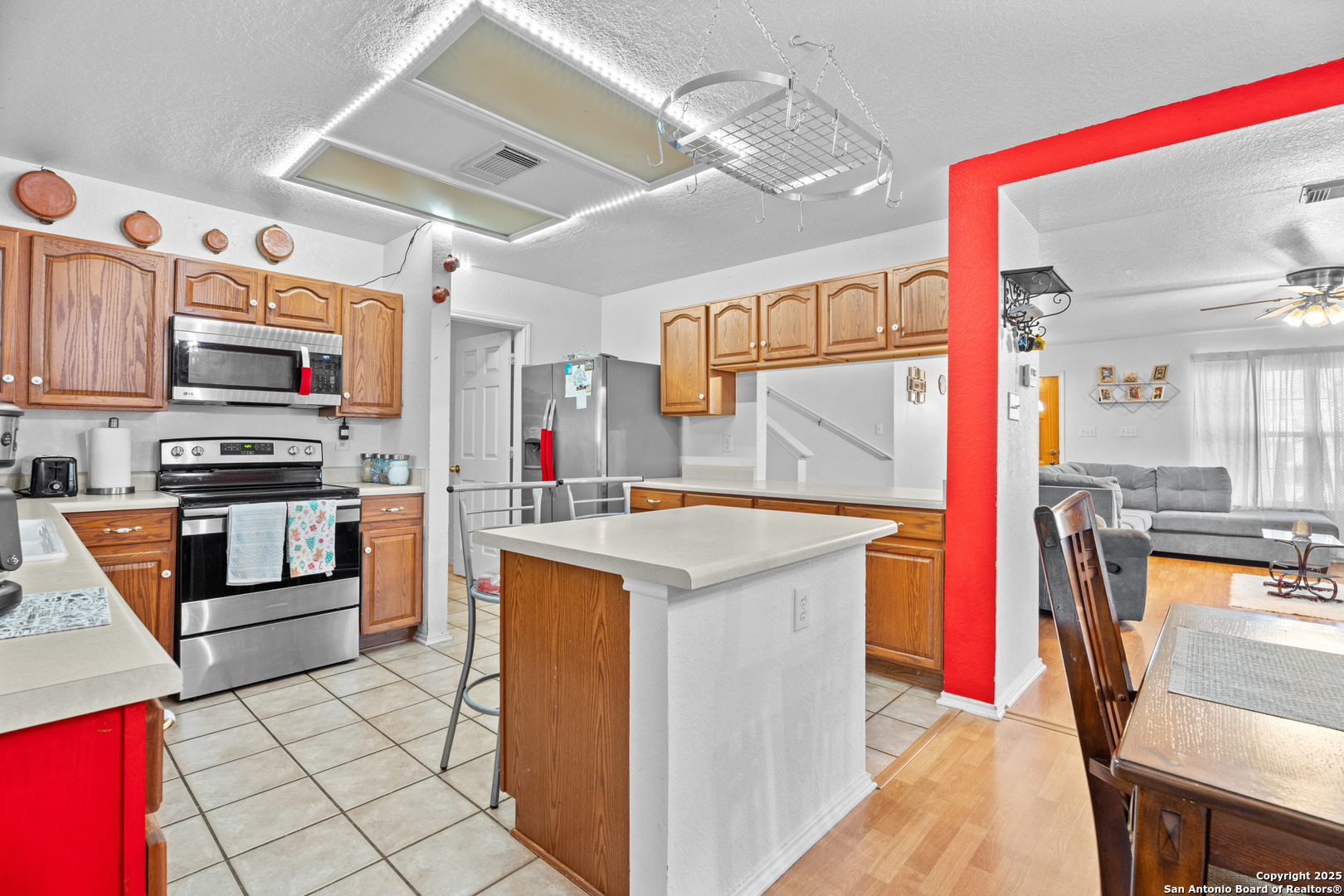 1130 STONE GDN, New Braunfels, TX 78130