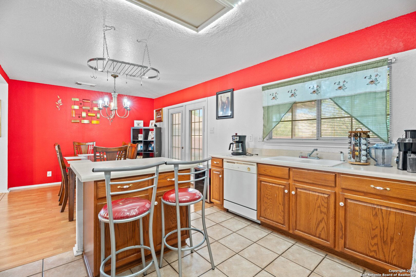 1130 STONE GDN, New Braunfels, TX 78130