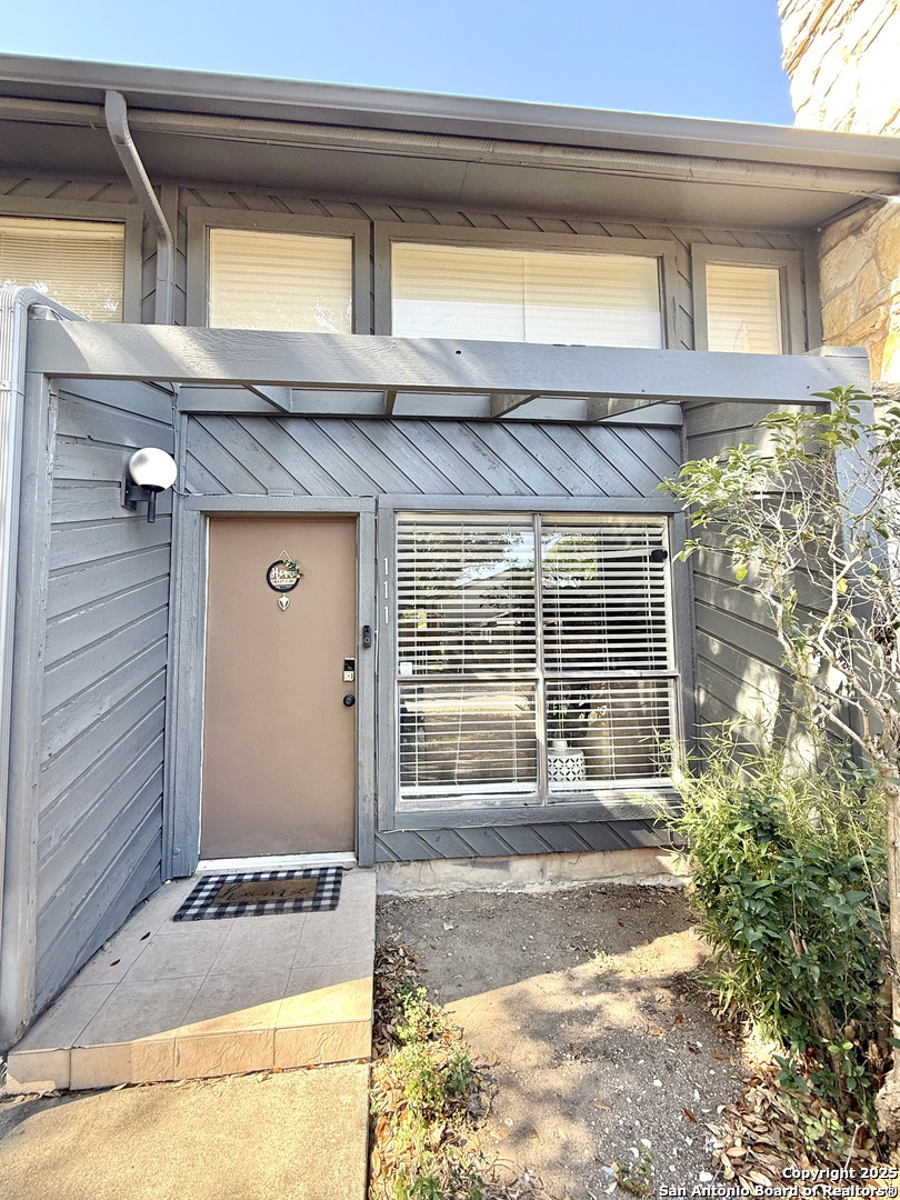 3843 Barrington Listing Cover Image
