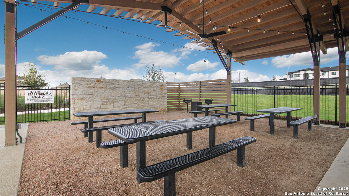 10828 Kiku, San Antonio, TX 78252