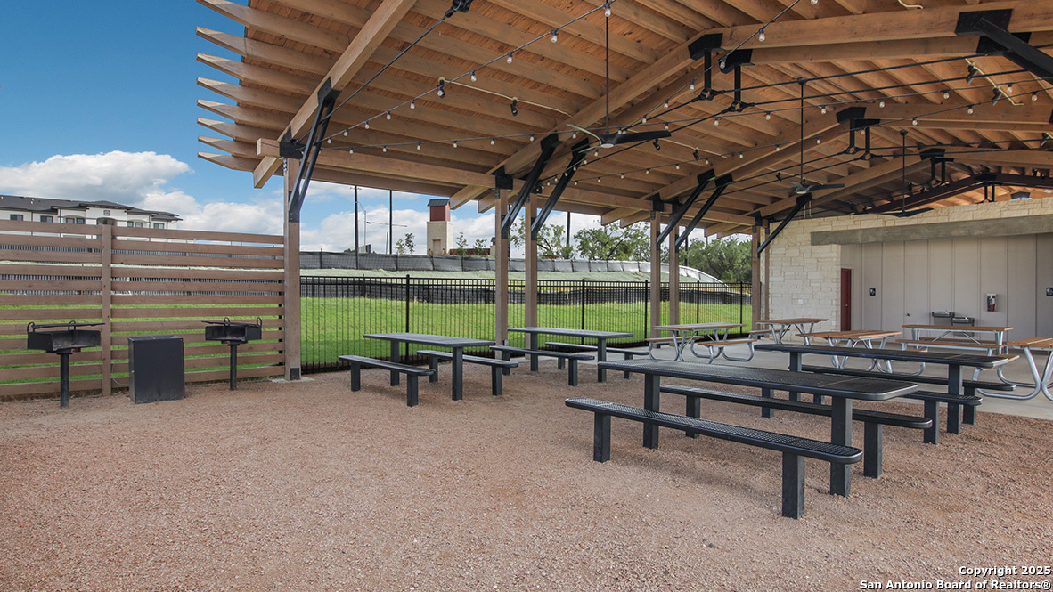 10828 Kiku, San Antonio, TX 78252