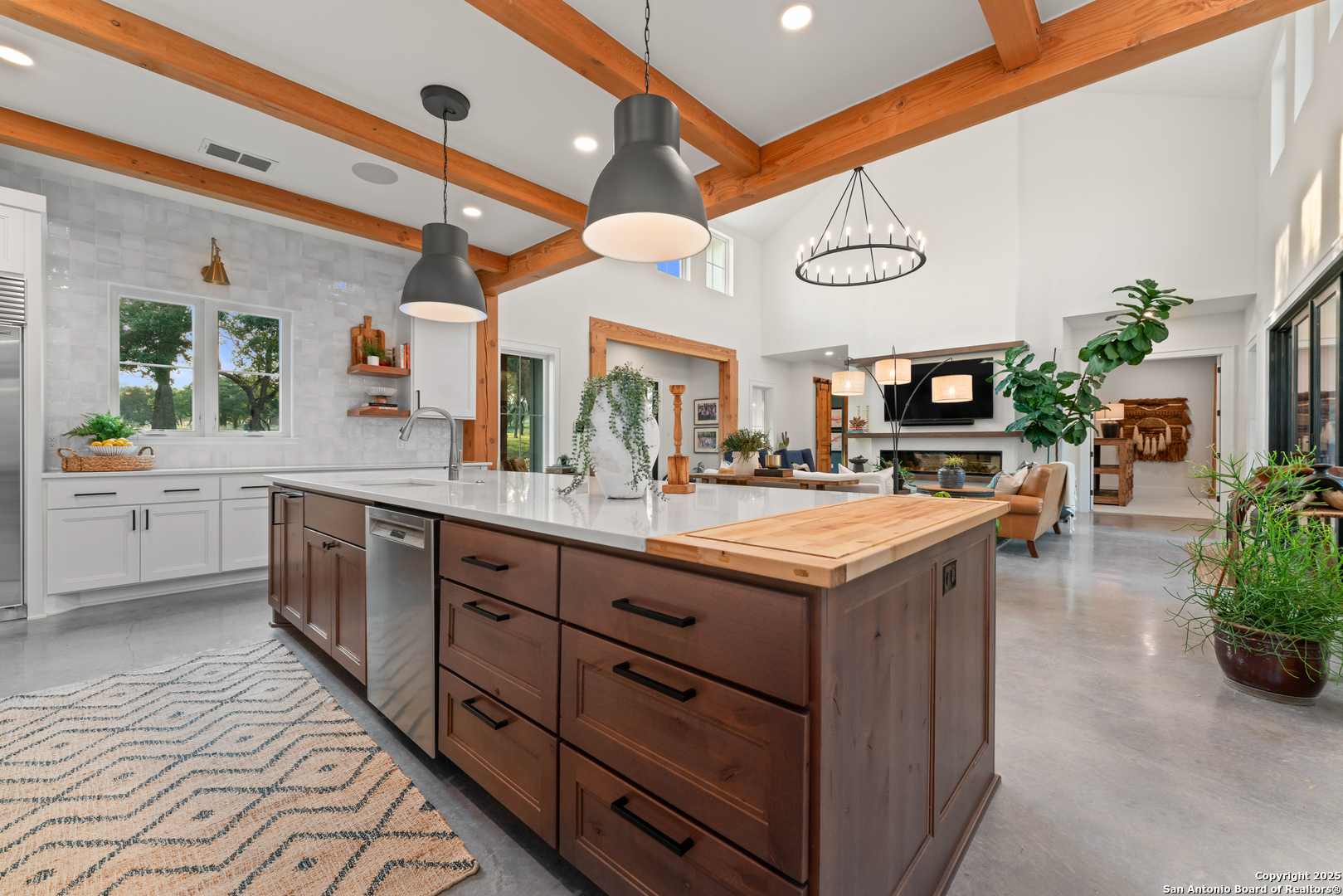 1257 ADYSON RIDGE DR, Bulverde, TX 78163