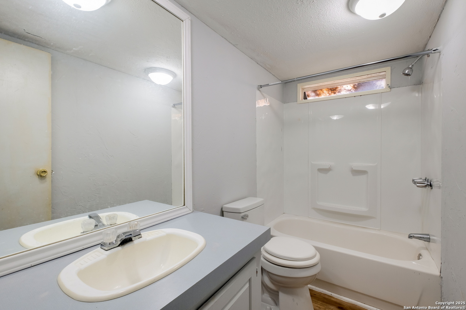 2nd Bathroom