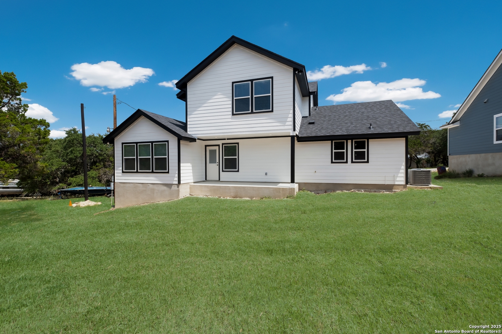 virtual staged green grass