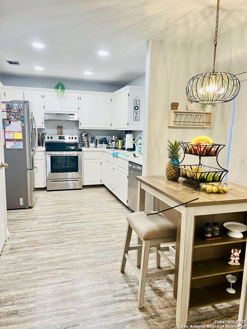 701 Thetford, San Antonio, TX 78254