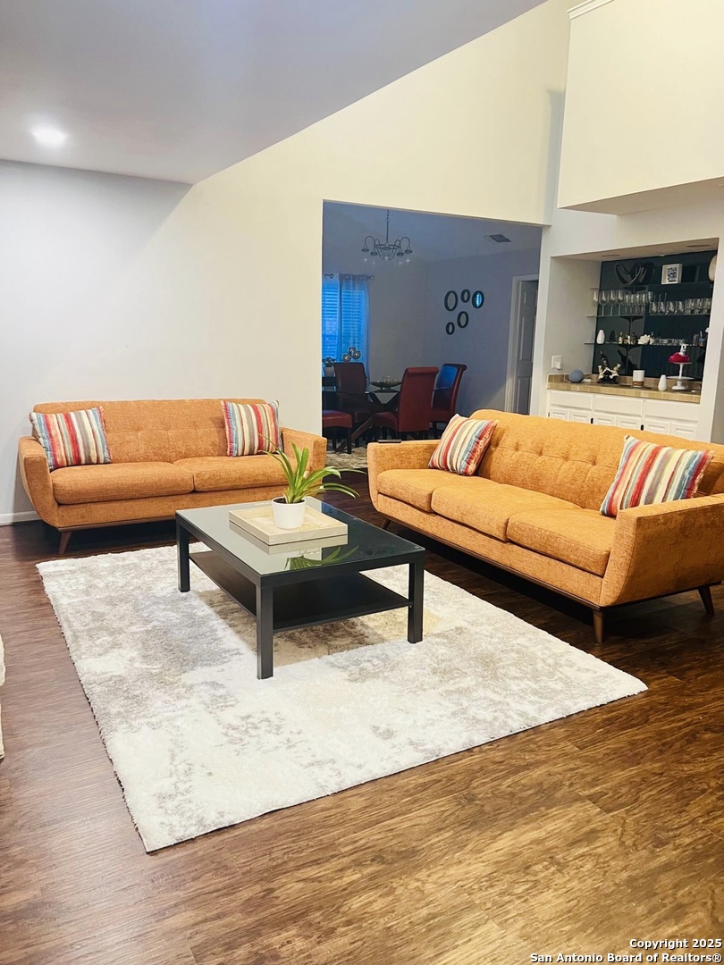 701 Thetford, San Antonio, TX 78254