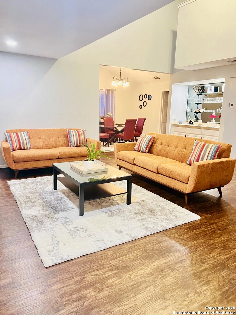 701 Thetford, San Antonio, TX 78254