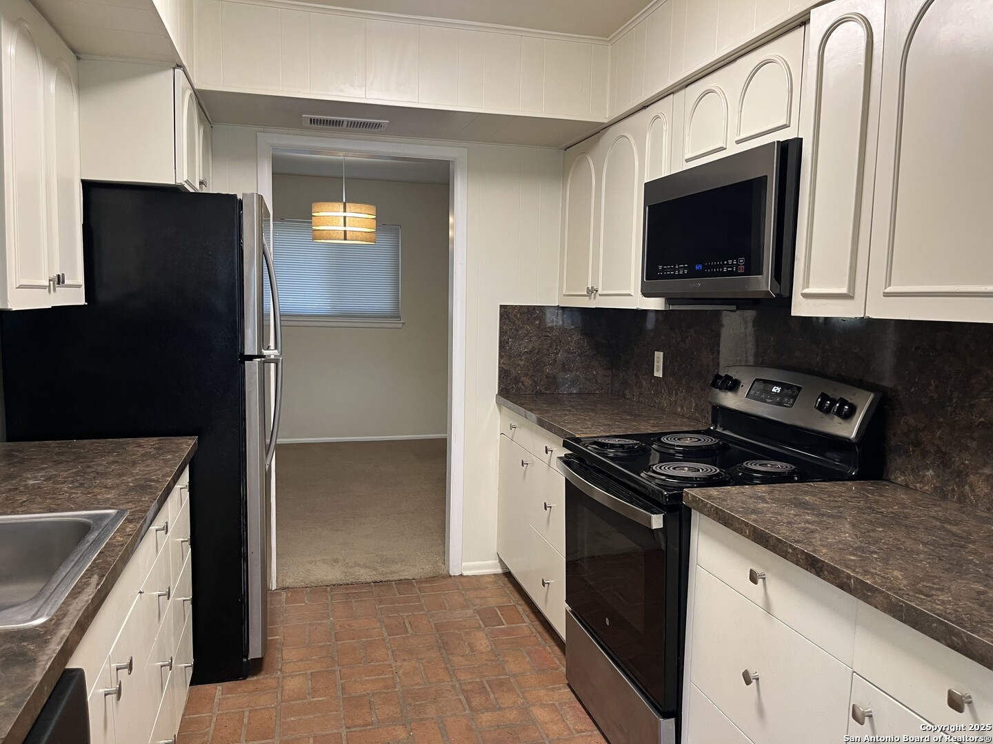 11615 Sandman, San Antonio, TX 78216