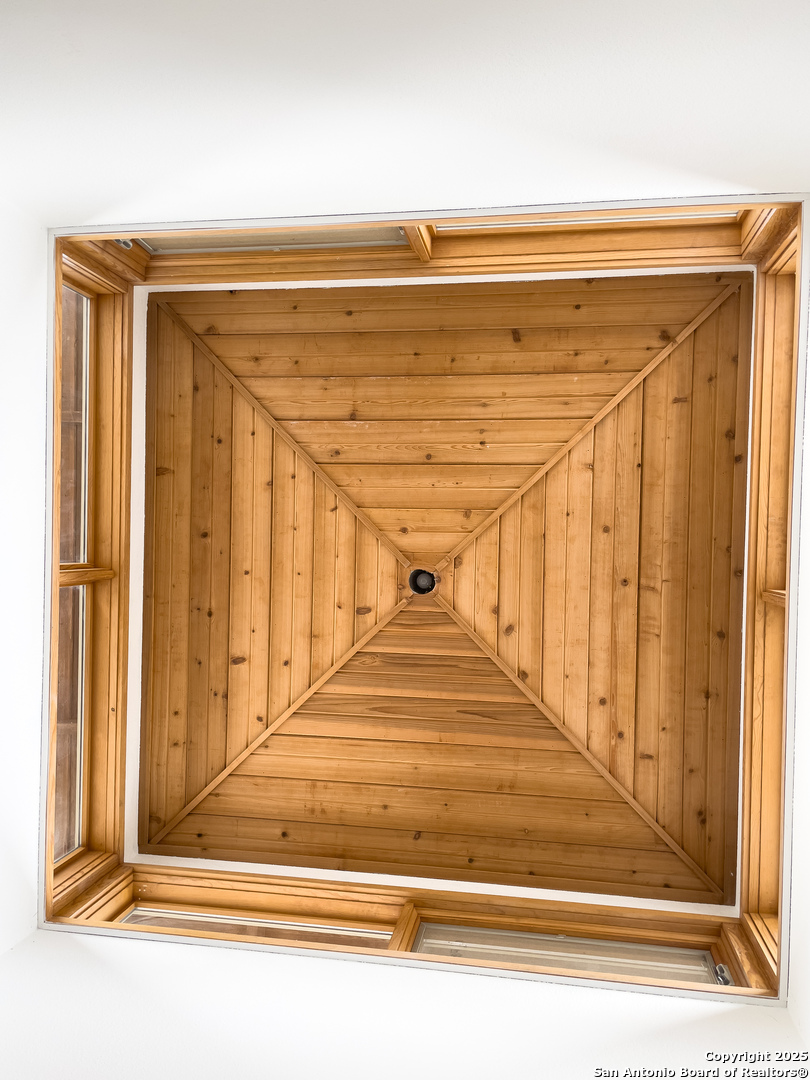 Living room ceiling cupola