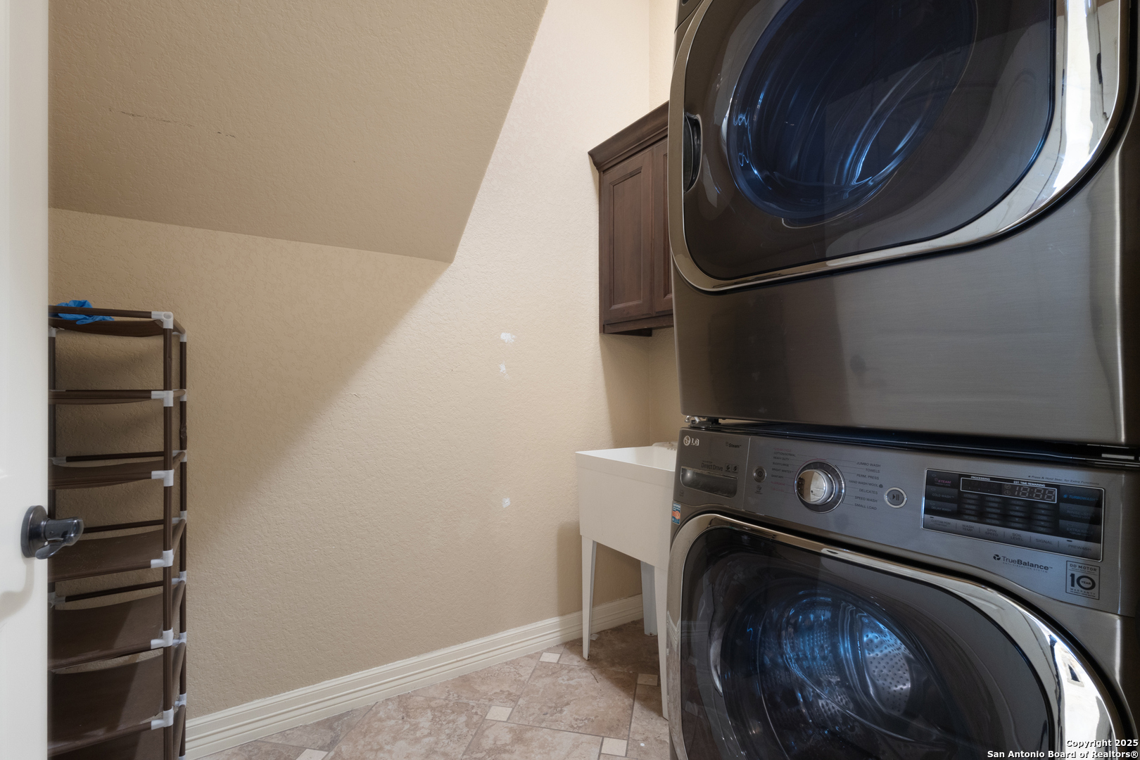 5921 Whitby 101,San Antonio, TX 78240