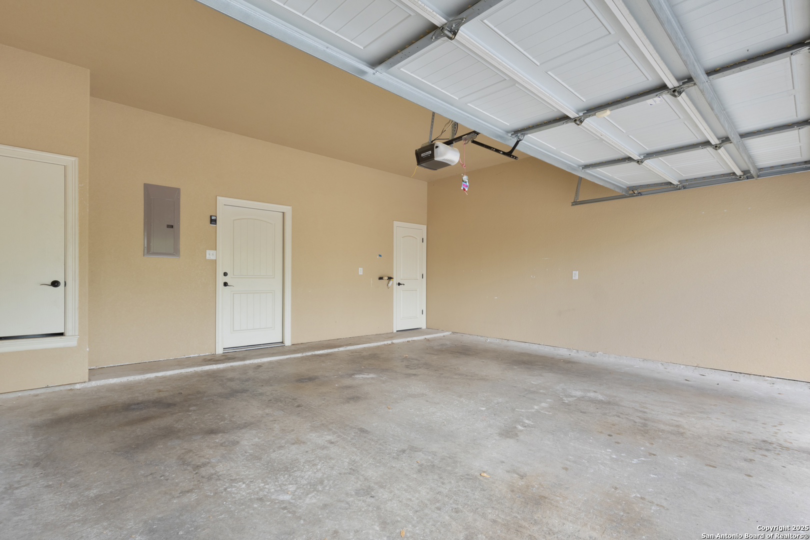 5921 Whitby 101,San Antonio, TX 78240