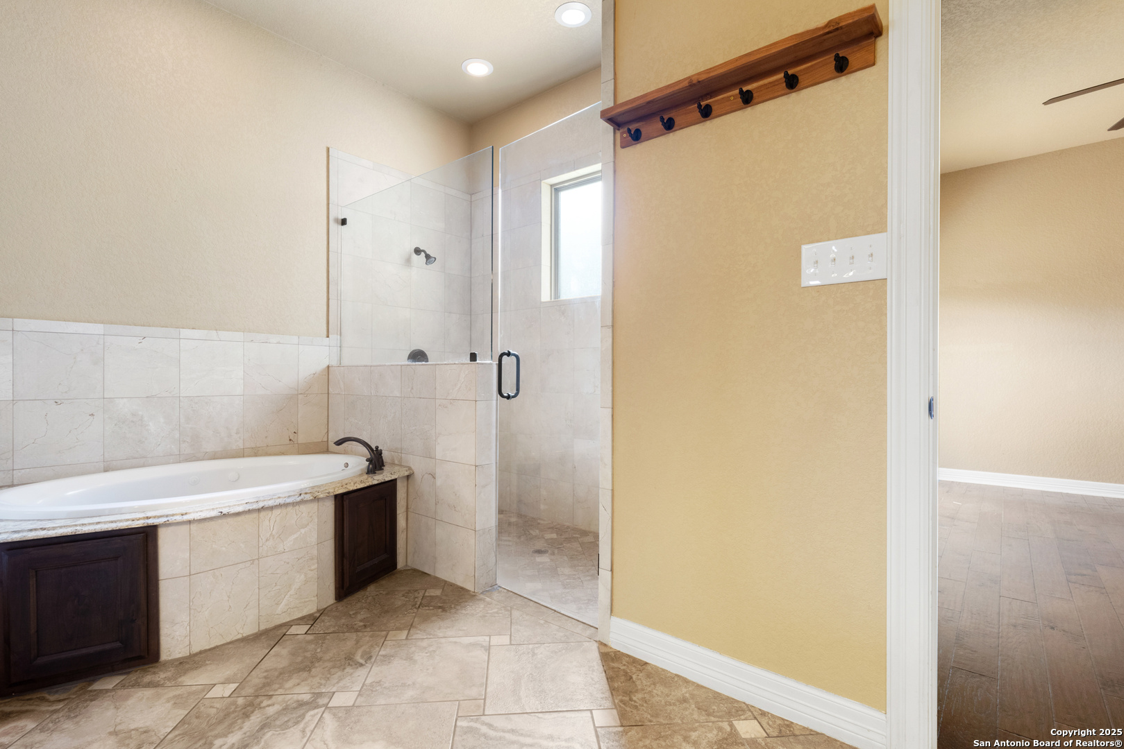 5921 Whitby 101,San Antonio, TX 78240