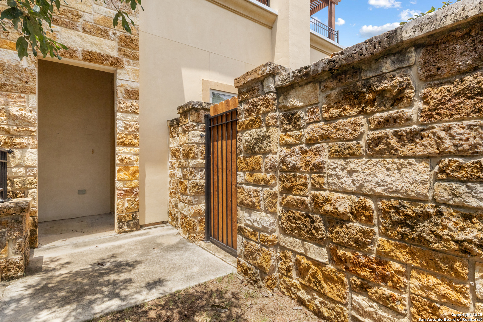 5921 Whitby 101,San Antonio, TX 78240