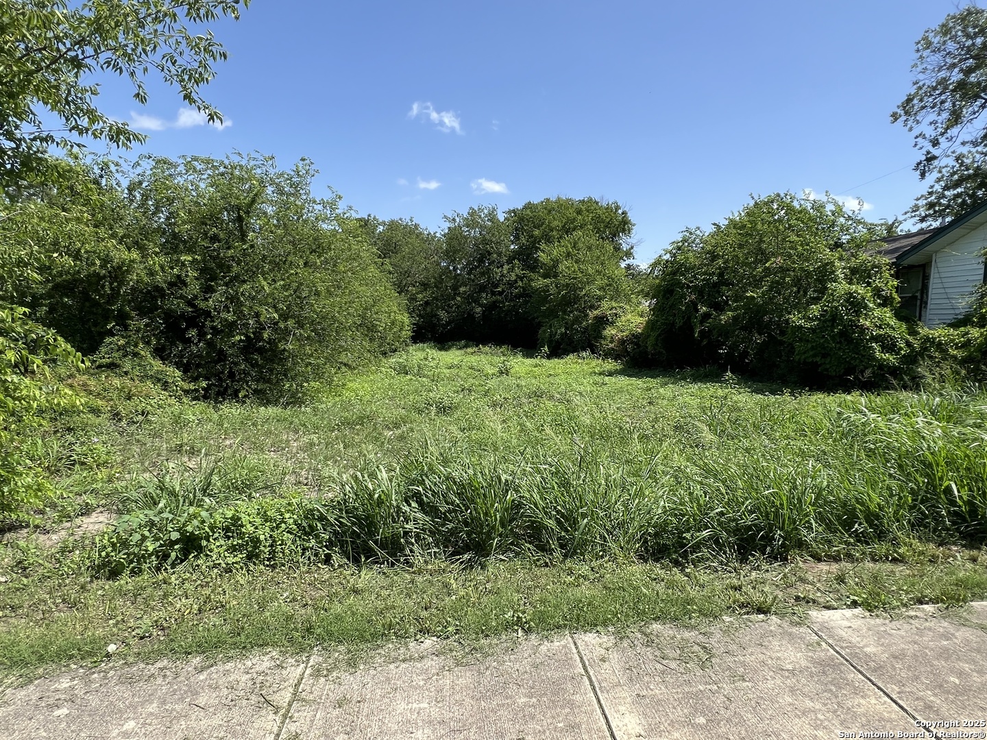 821 MARTIN LUTHER KING DR, San Antonio, TX 78203