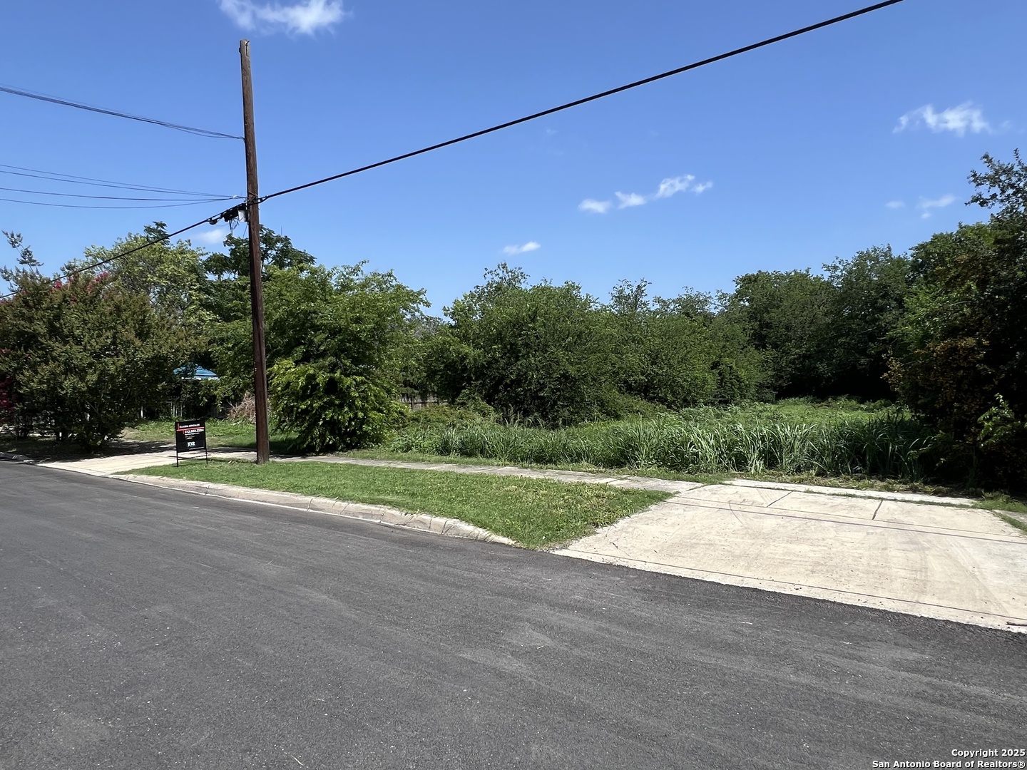 821 MARTIN LUTHER KING DR, San Antonio, TX 78203