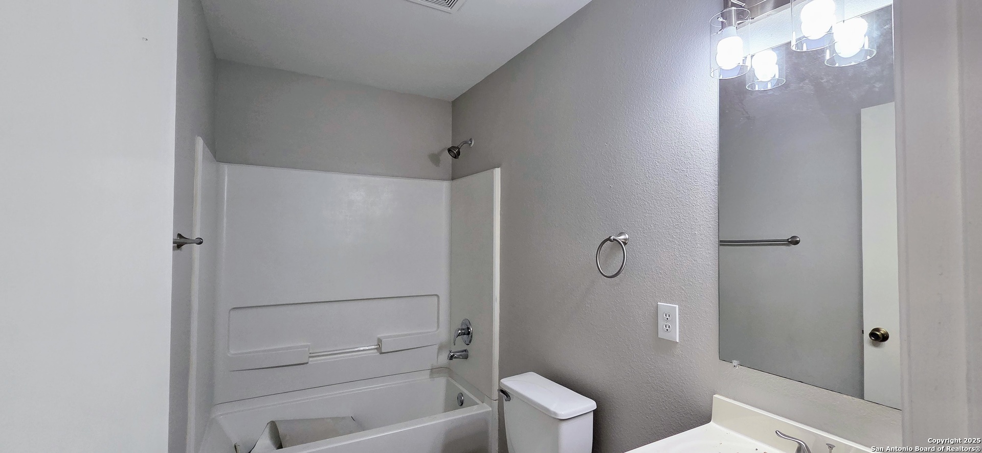 7814 Kingsbury Wood, #2, San Antonio, TX 78240