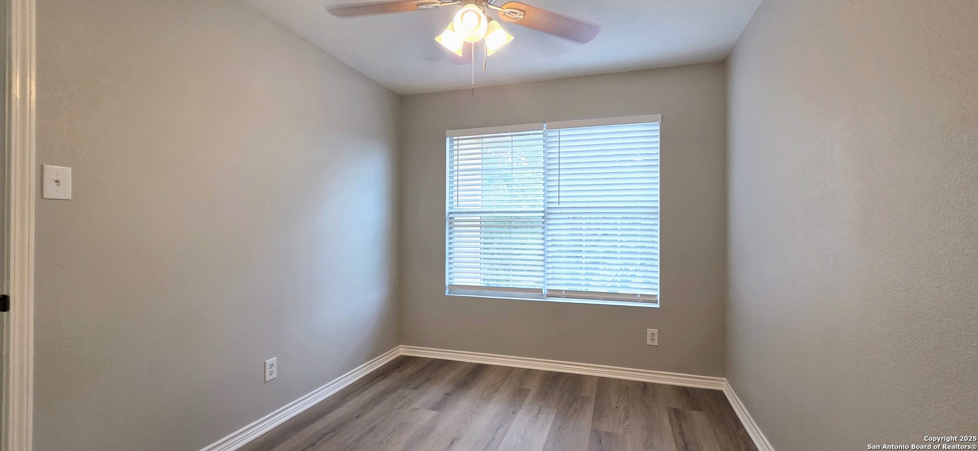 7814 Kingsbury Wood, #2, San Antonio, TX 78240