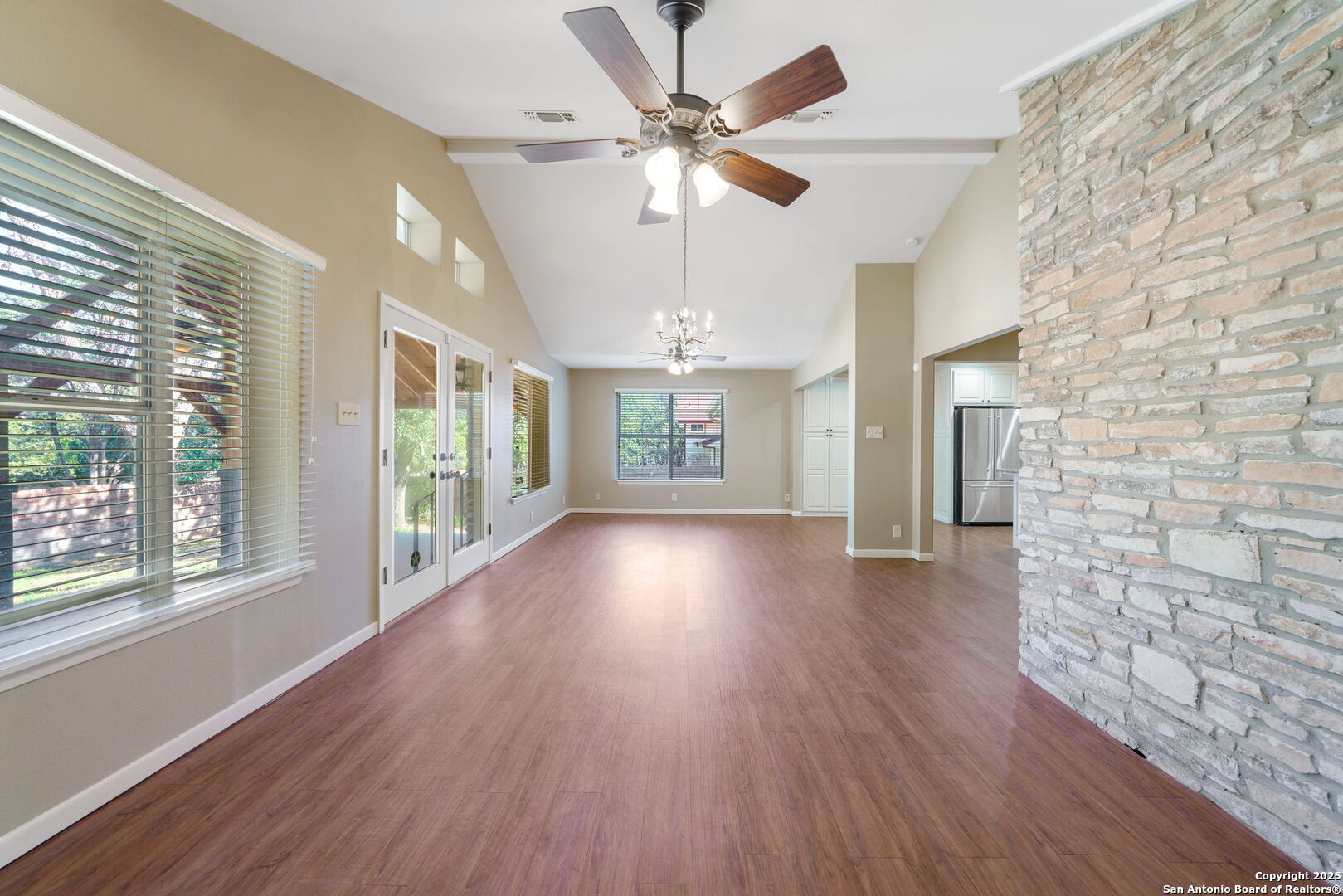 5422 Plantation Dr, San Antonio, TX 78230