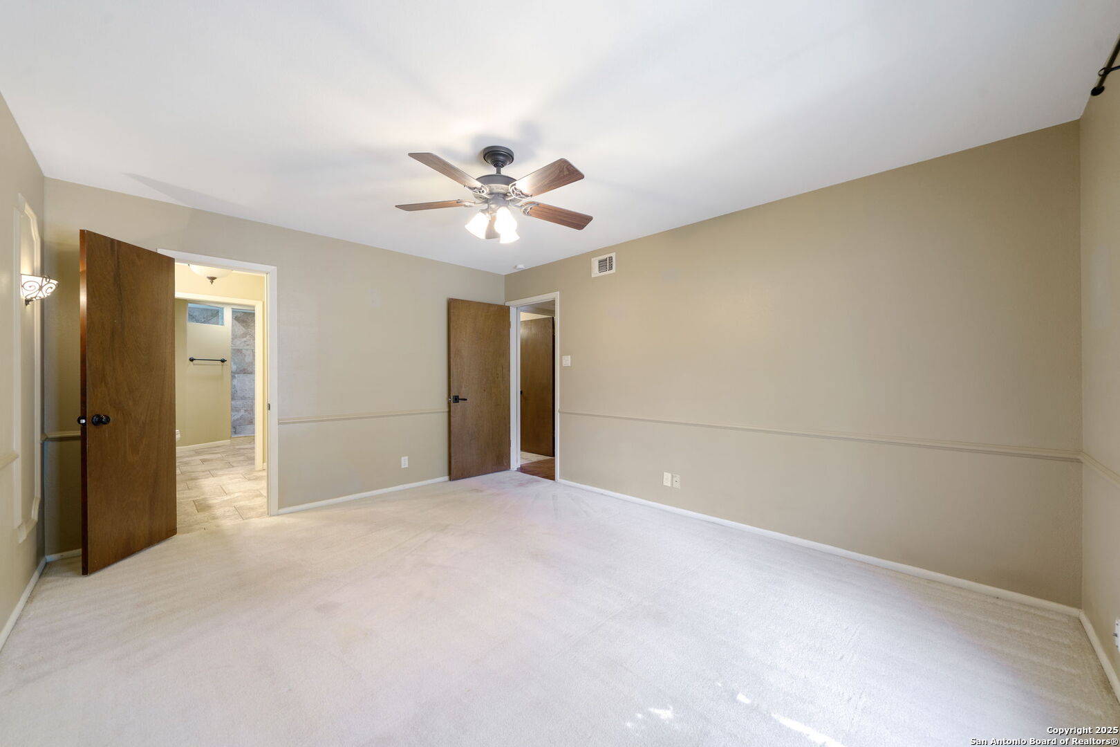 5422 Plantation Dr, San Antonio, TX 78230