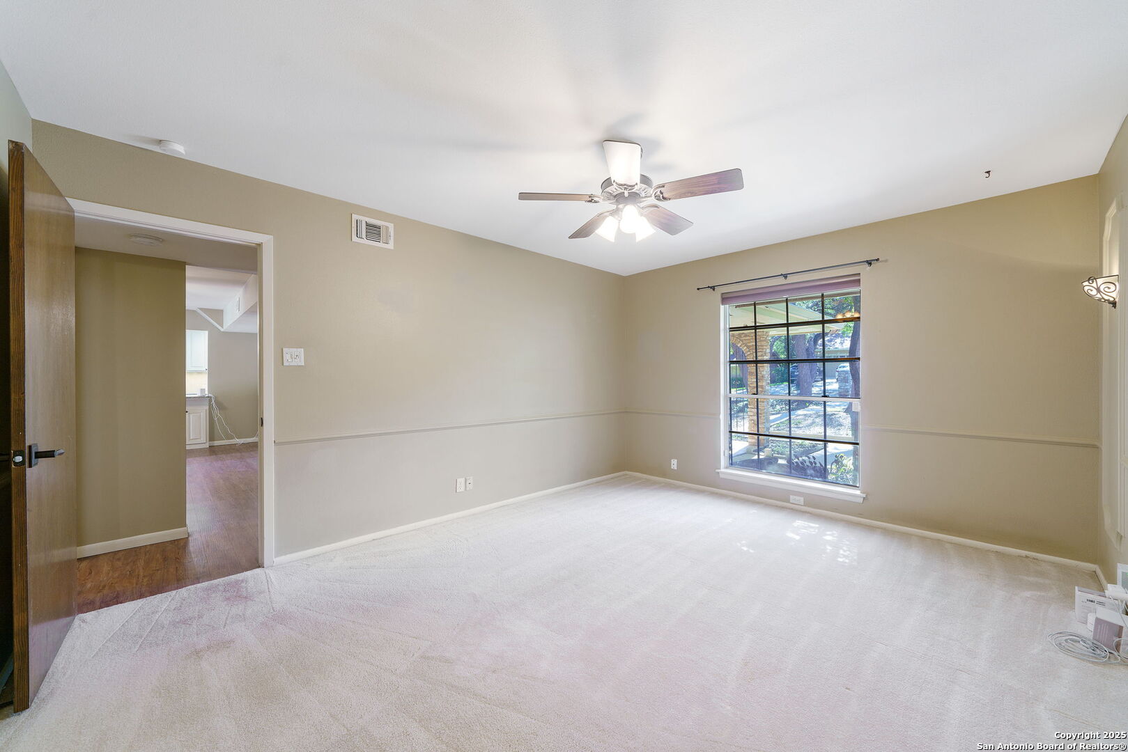 5422 Plantation Dr, San Antonio, TX 78230