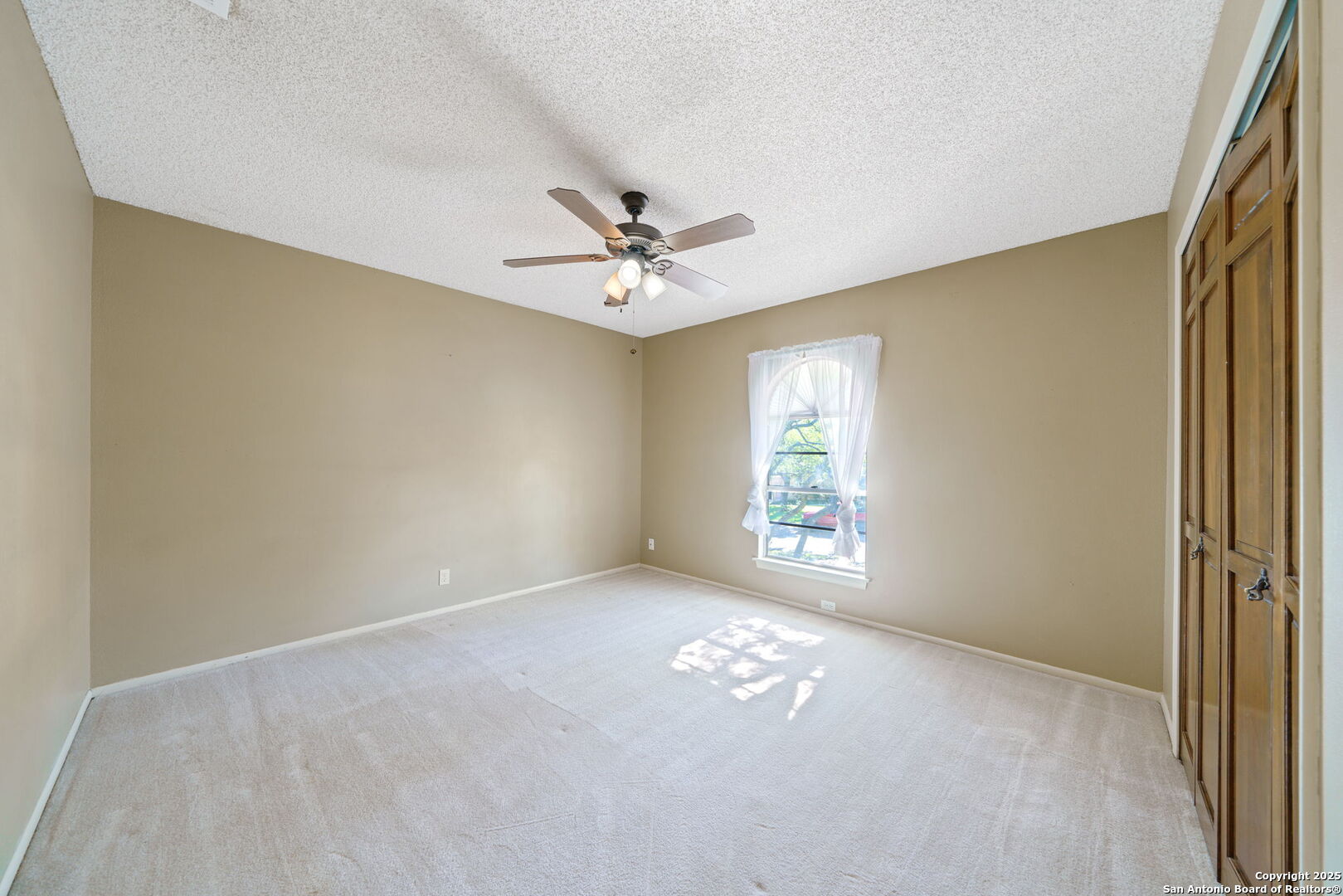 5422 Plantation Dr, San Antonio, TX 78230