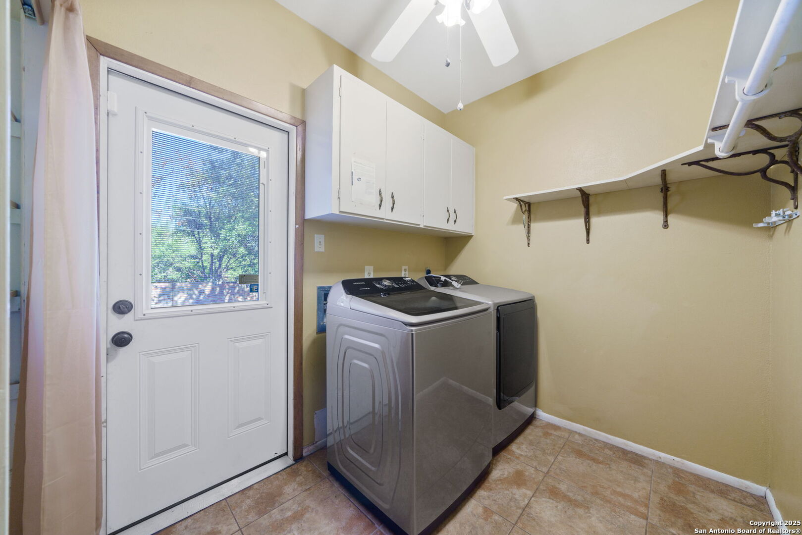 5422 Plantation Dr, San Antonio, TX 78230