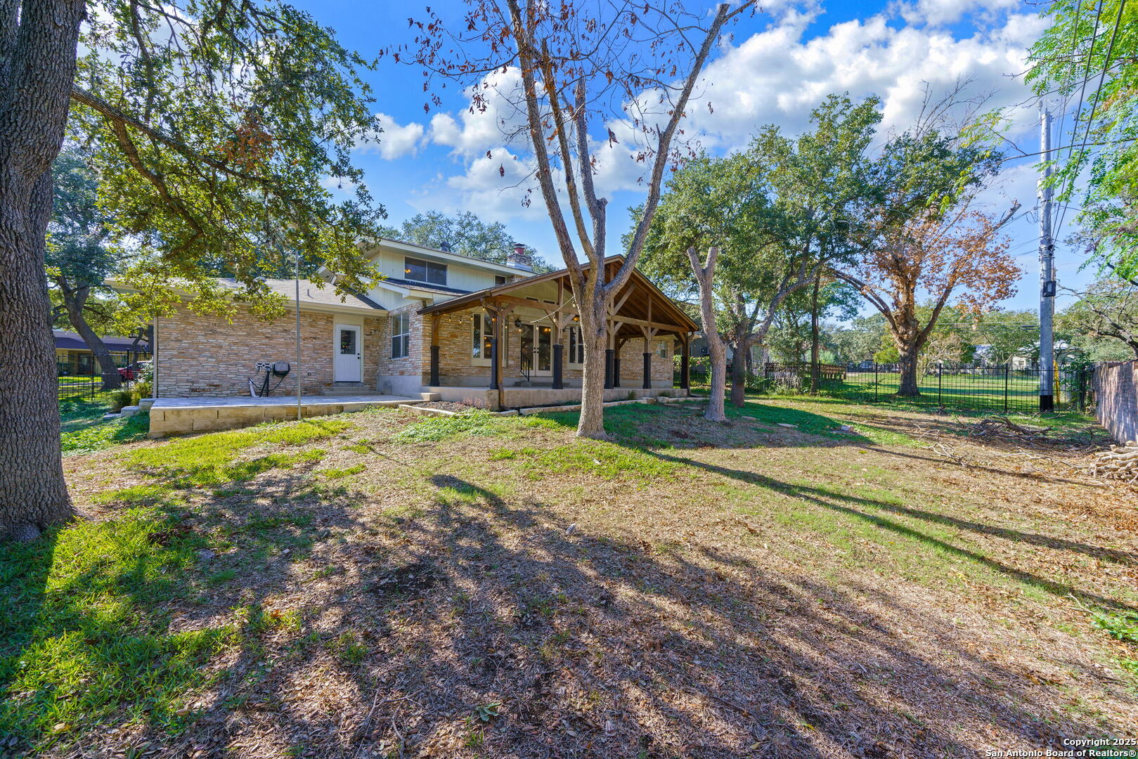 5422 Plantation Dr, San Antonio, TX 78230