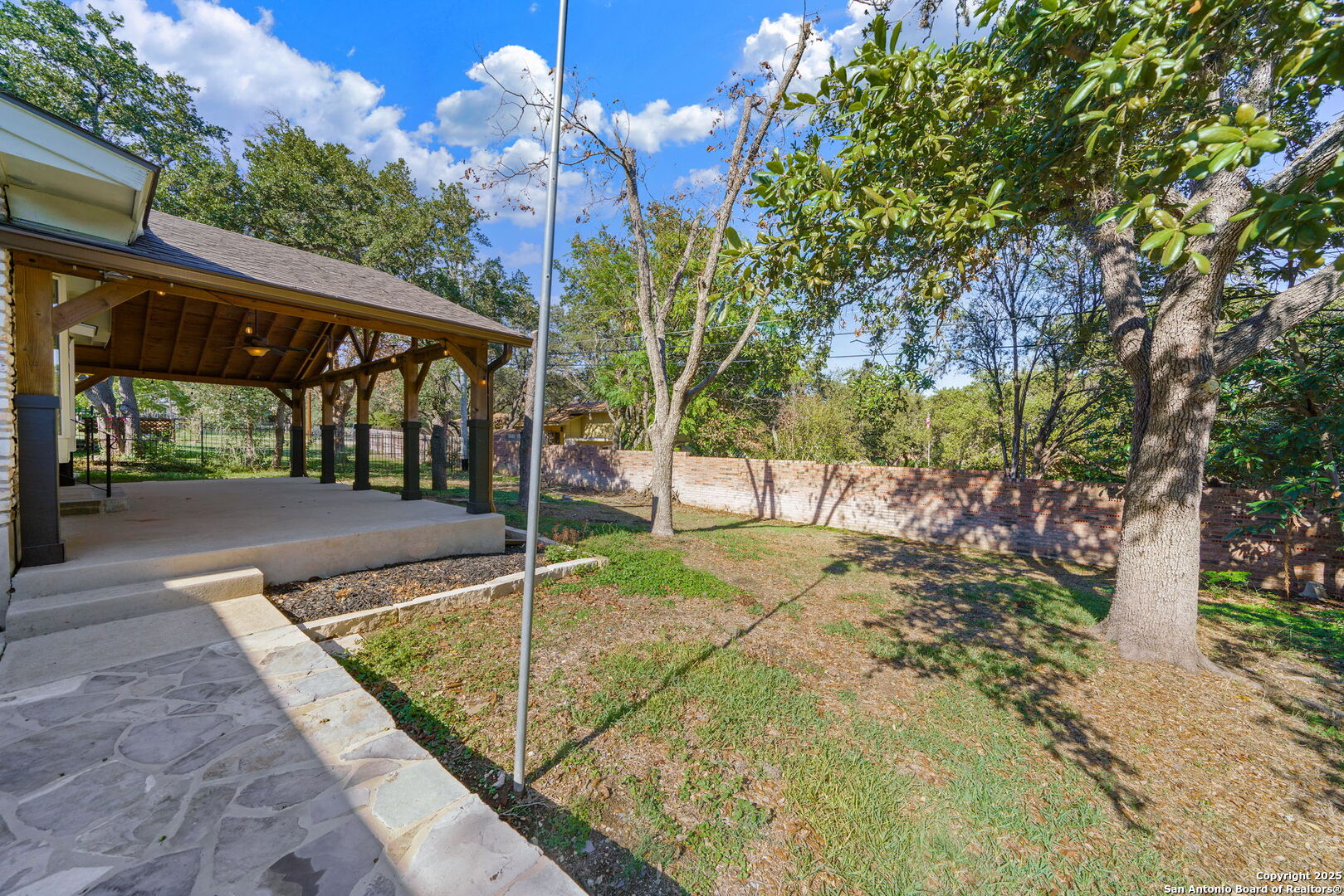 5422 Plantation Dr, San Antonio, TX 78230