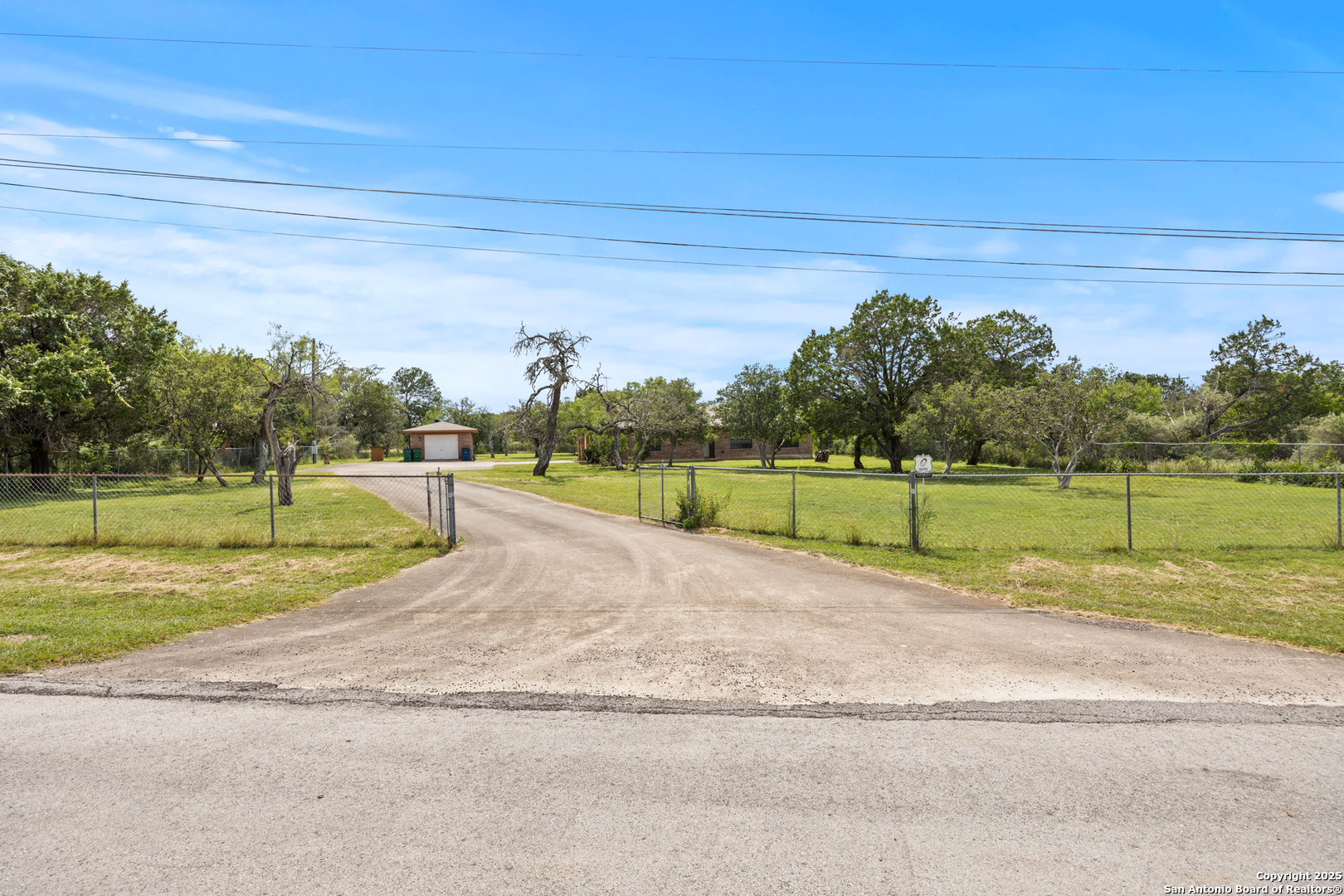 GATE VIEW 