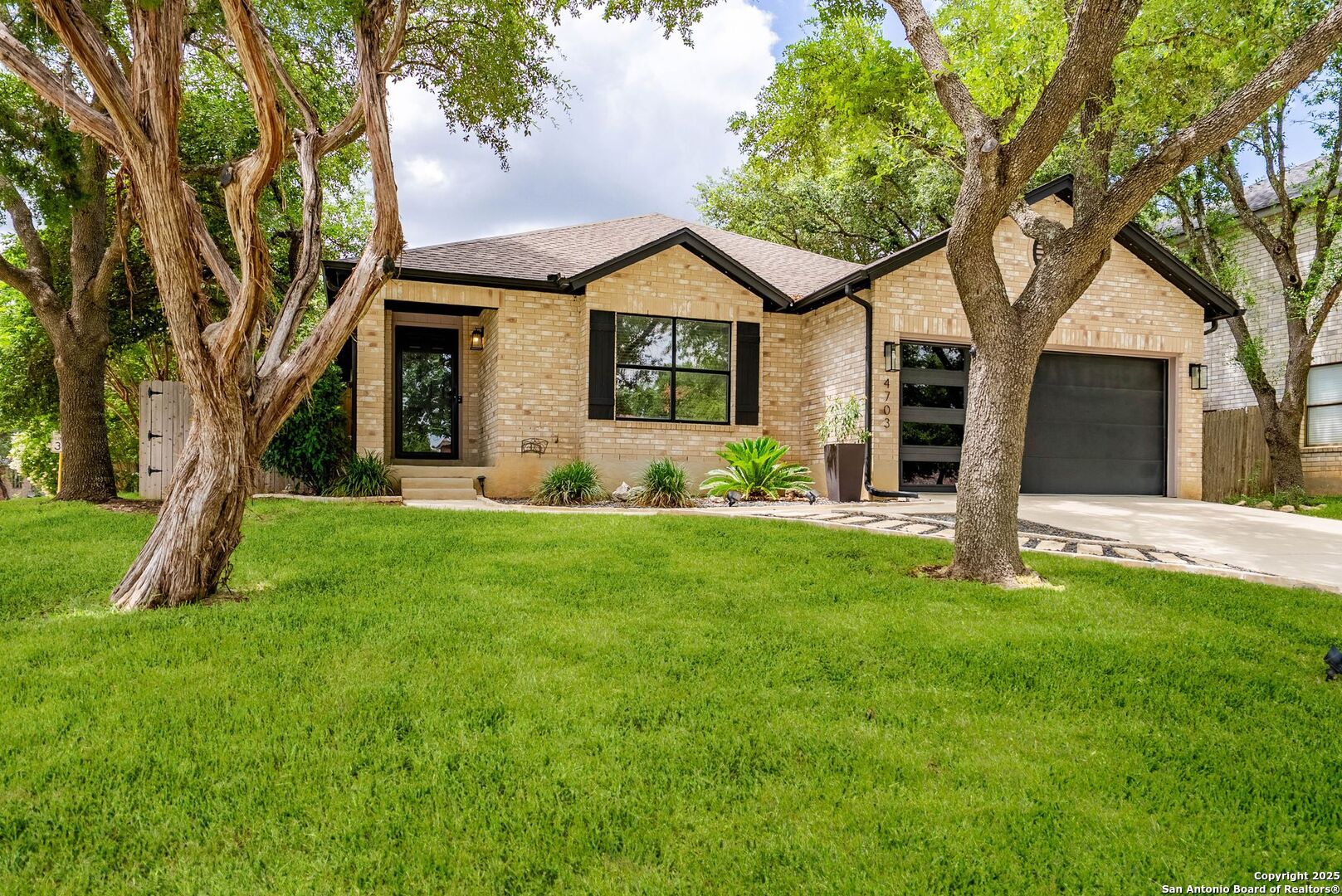 4703 Cypress Mill,San Antonio, TX 78247