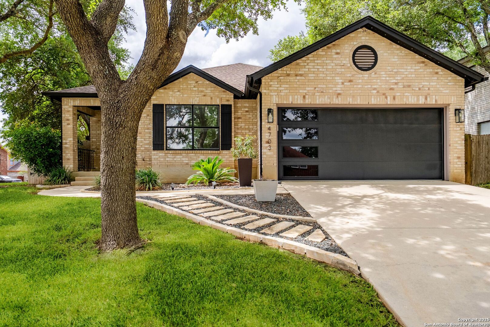 4703 Cypress Mill,San Antonio, TX 78247