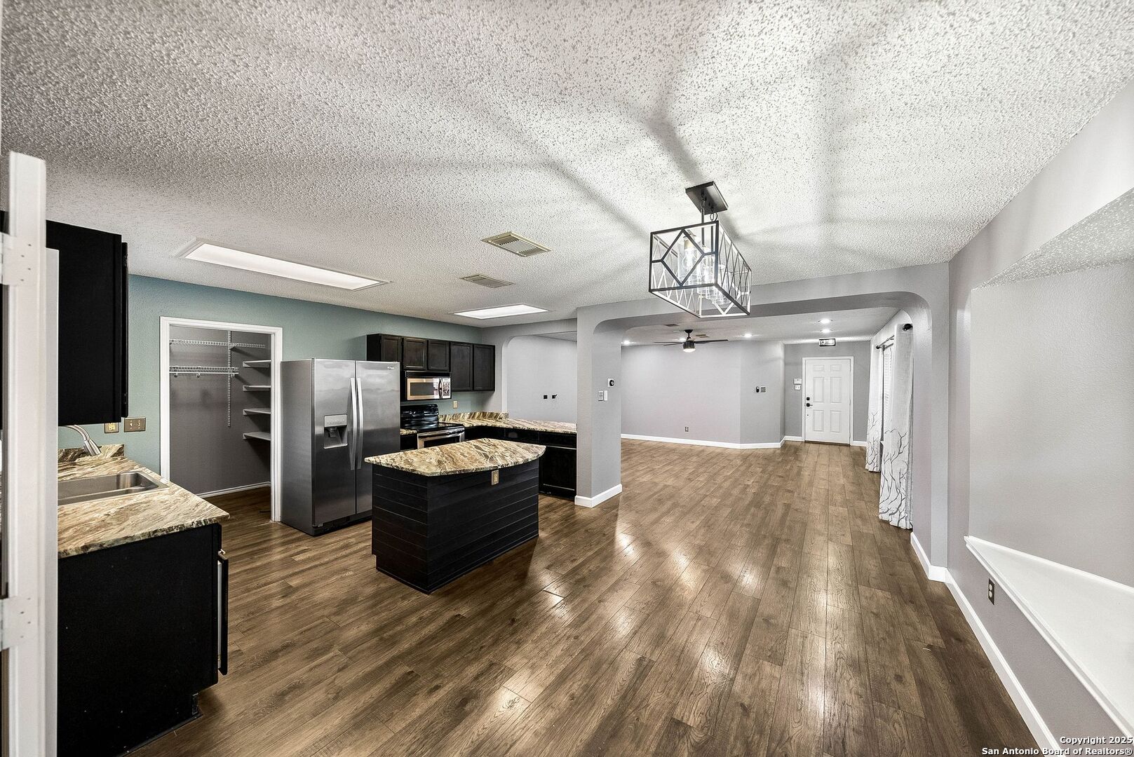 4703 Cypress Mill,San Antonio, TX 78247