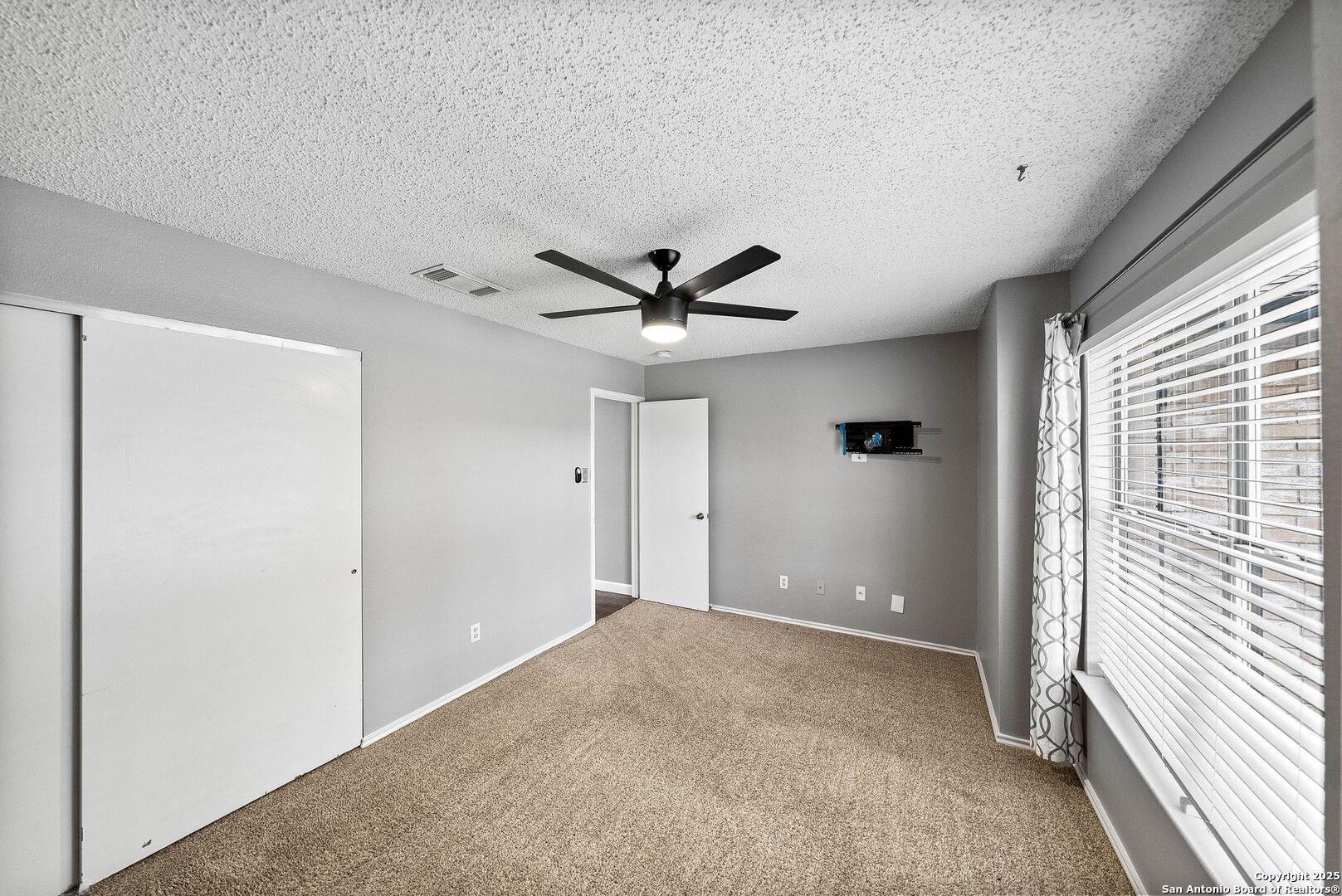 4703 Cypress Mill,San Antonio, TX 78247