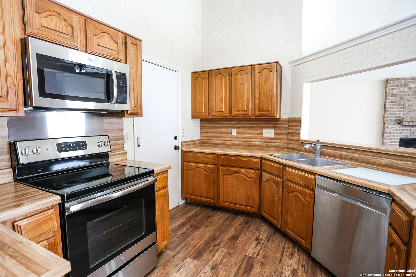 9515 WOODLAND HLS, San Antonio, TX 78250