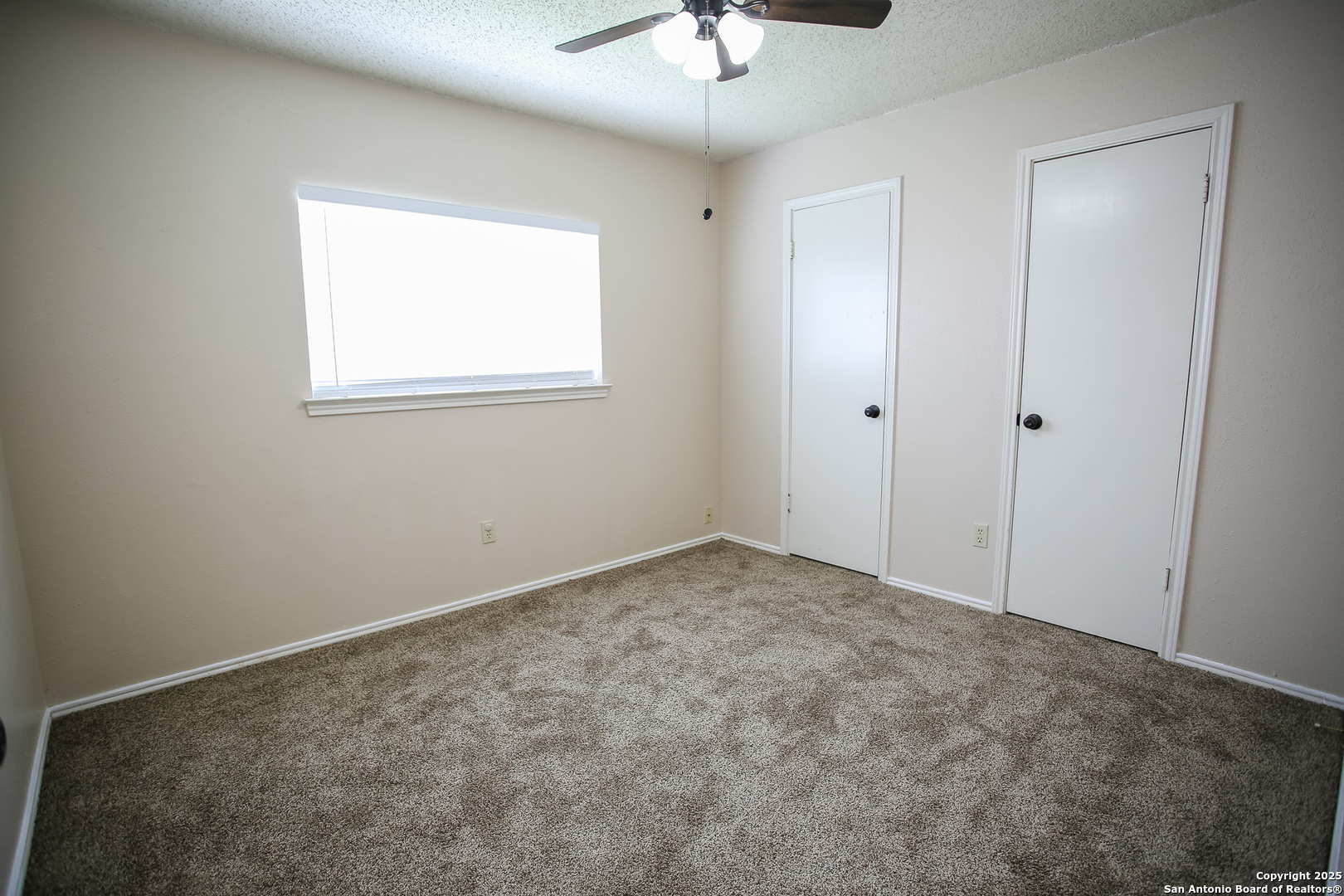 9515 WOODLAND HLS, San Antonio, TX 78250