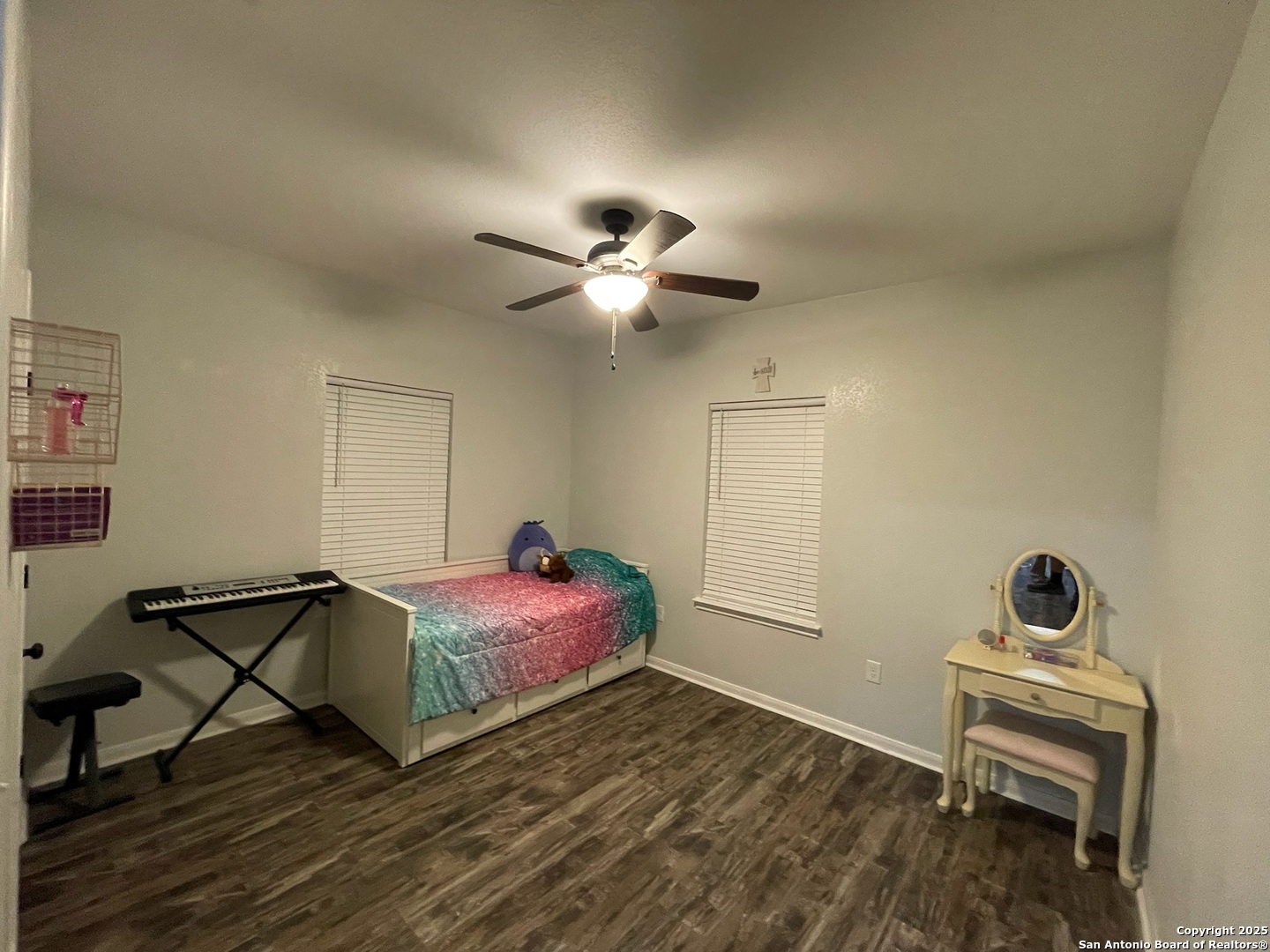 1243 MORNING GLORY LN, Adkins, TX 78101