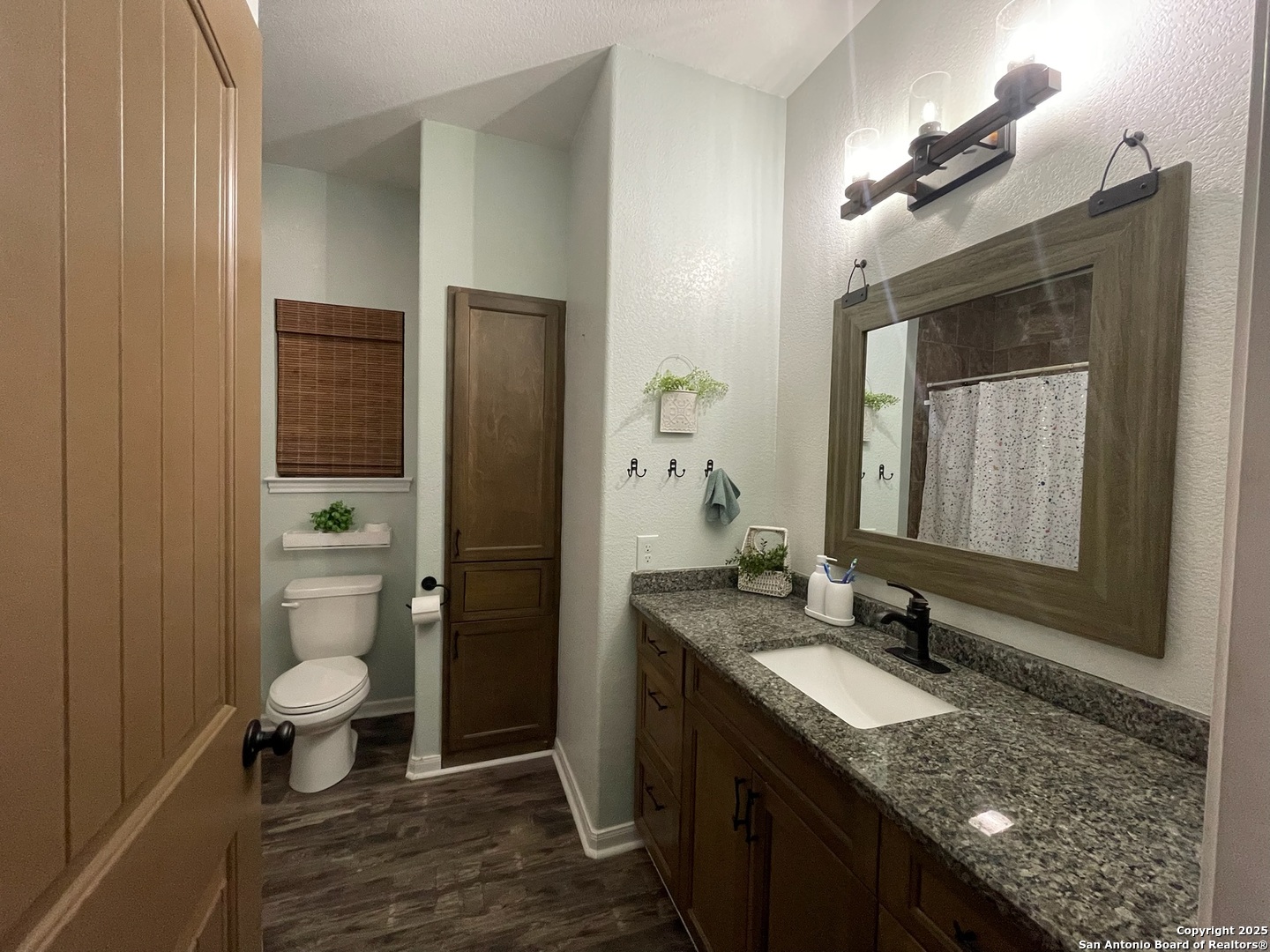1243 MORNING GLORY LN, Adkins, TX 78101
