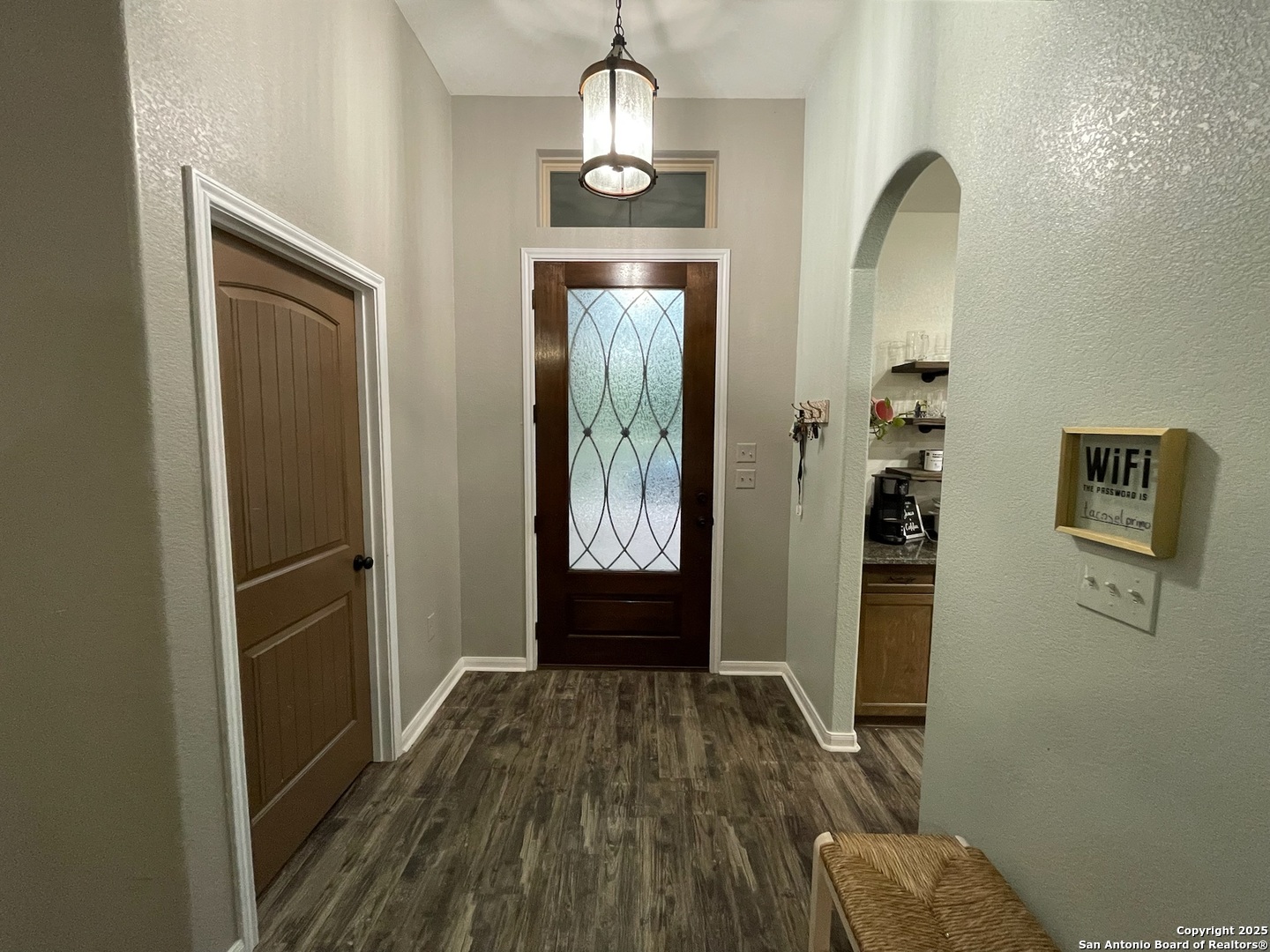 1243 MORNING GLORY LN, Adkins, TX 78101