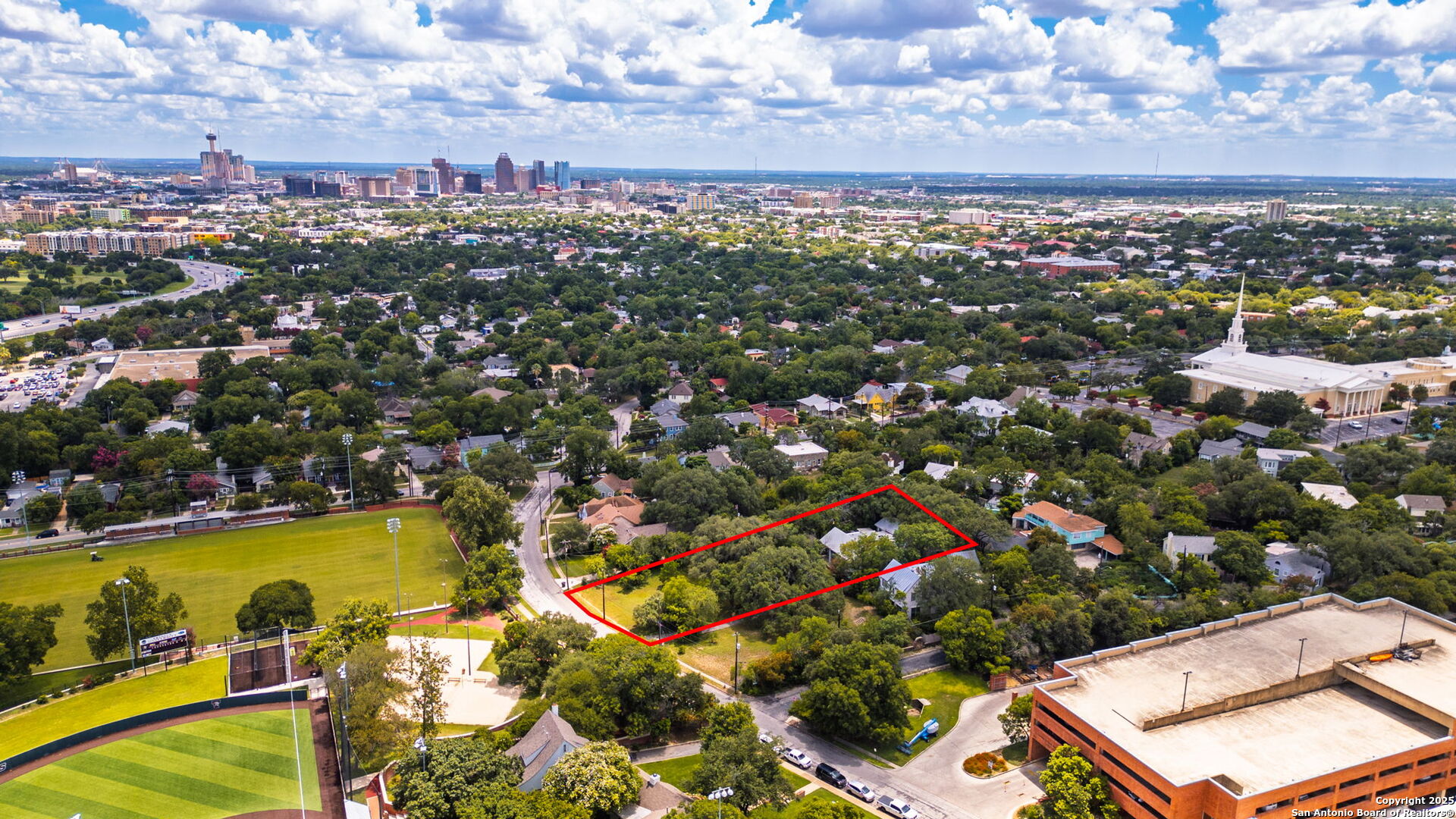 527 Kings Ct, San Antonio, TX 78212