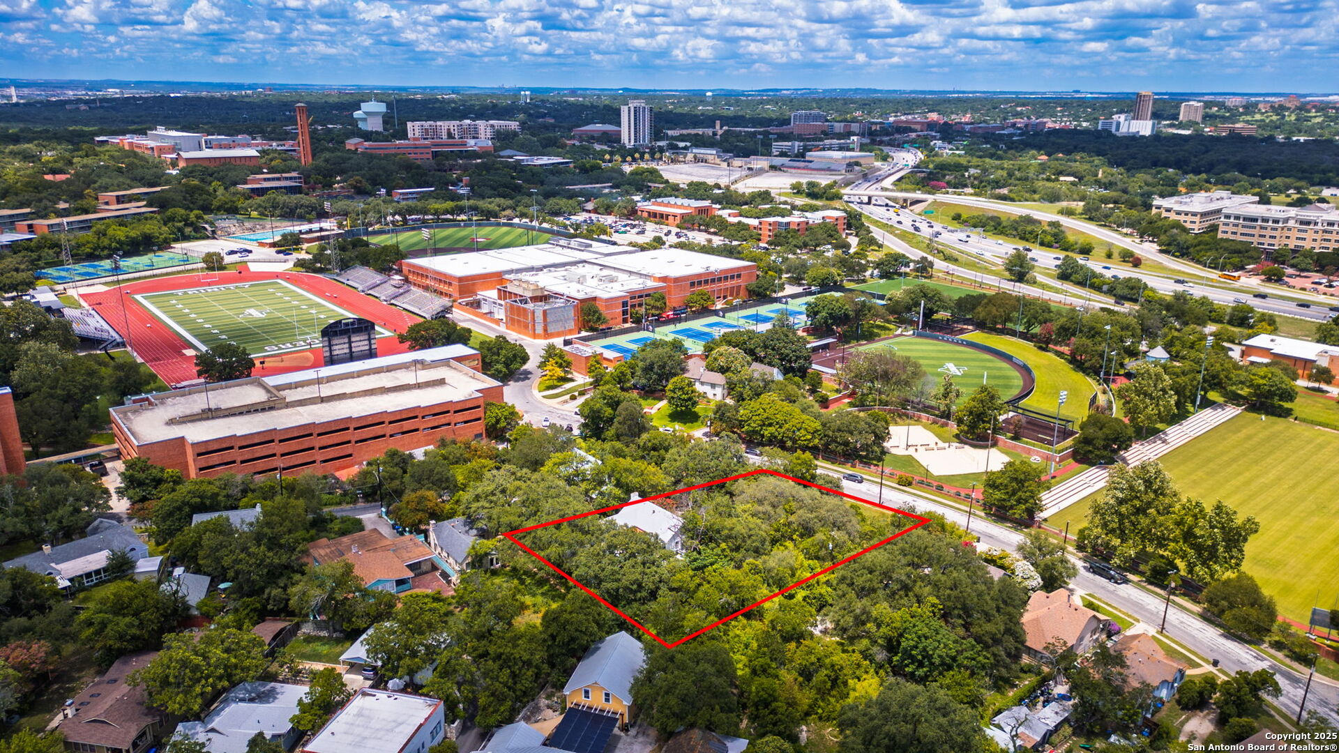527 Kings Ct, San Antonio, TX 78212