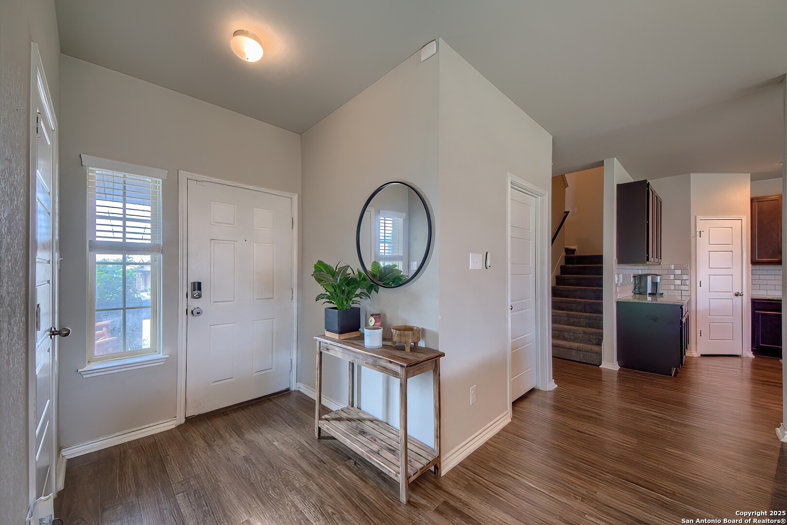 Entry/Foyer